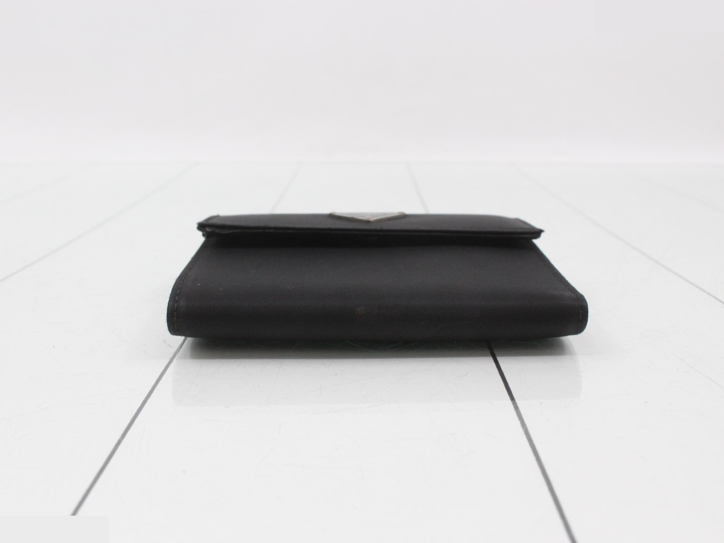 Triangle logo plate trifold wallet, nylon x leather, black — view 3