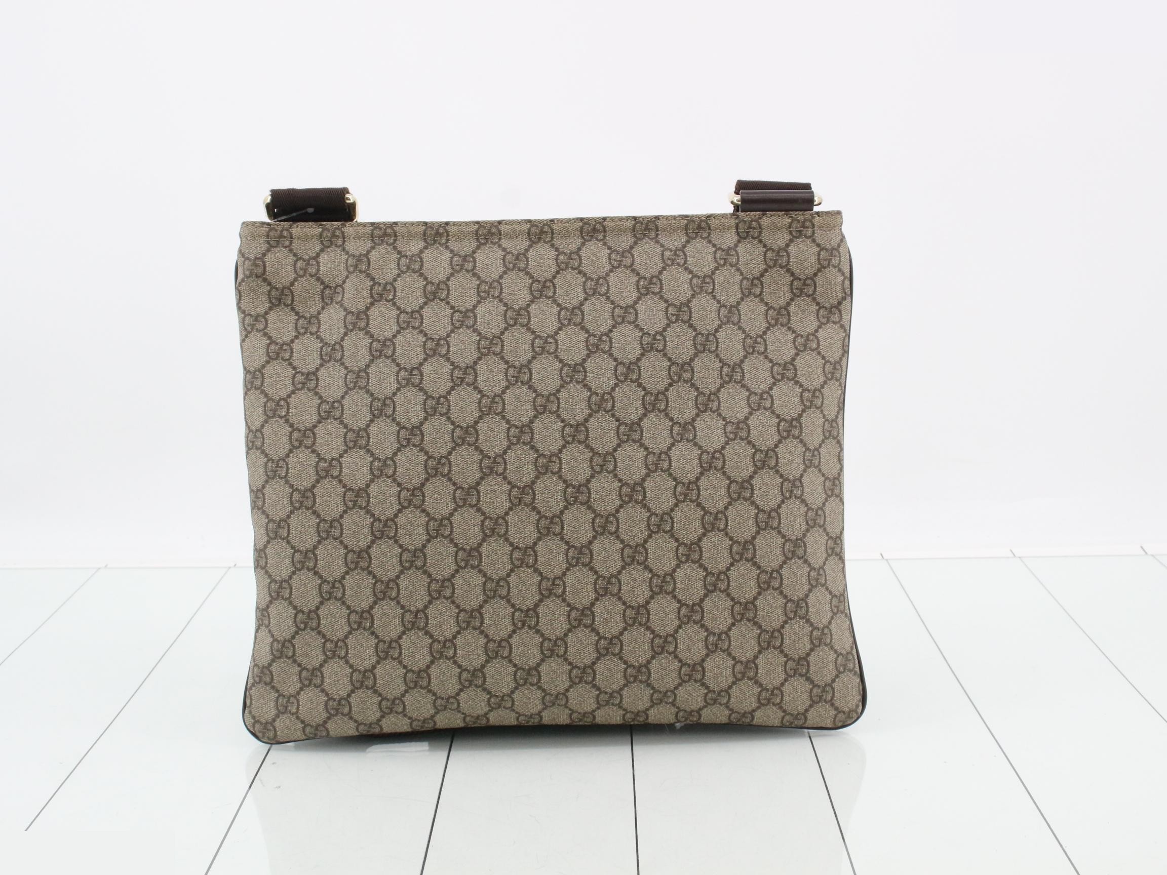 GG Supreme Shoulder Bag — view 2