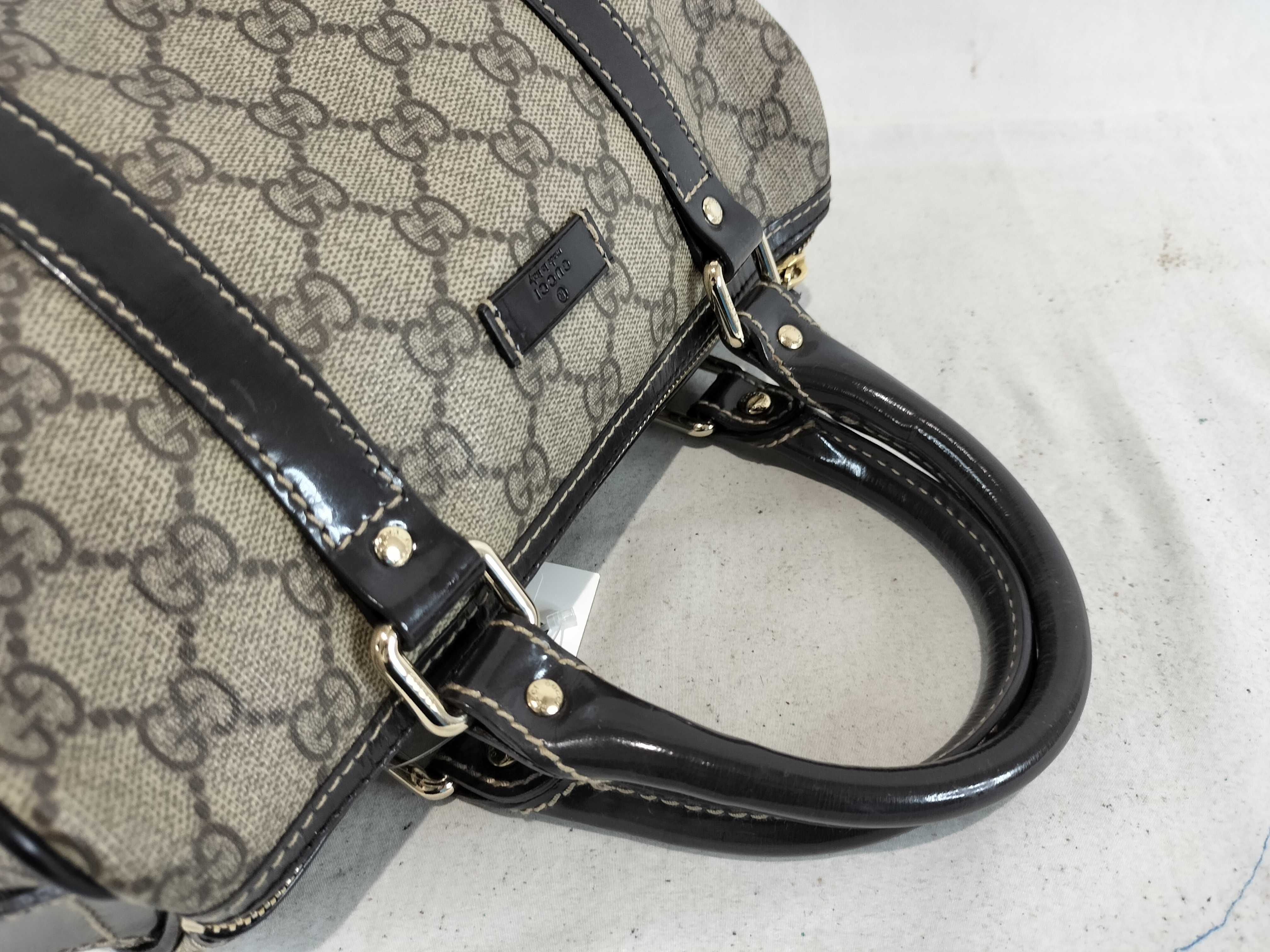 GG Supreme 193604 Handbag — view 3