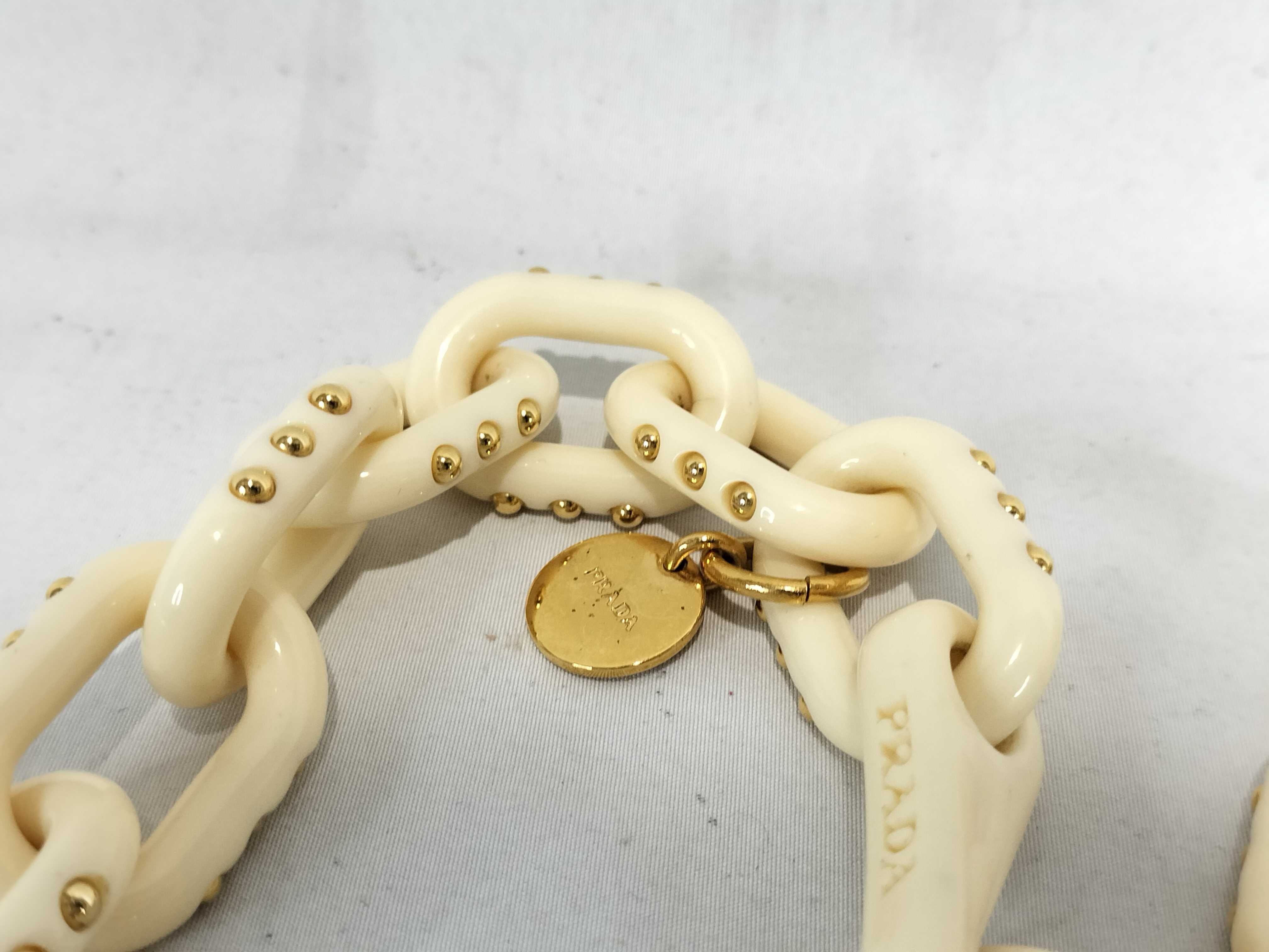chain necklace and other accessories — view 3