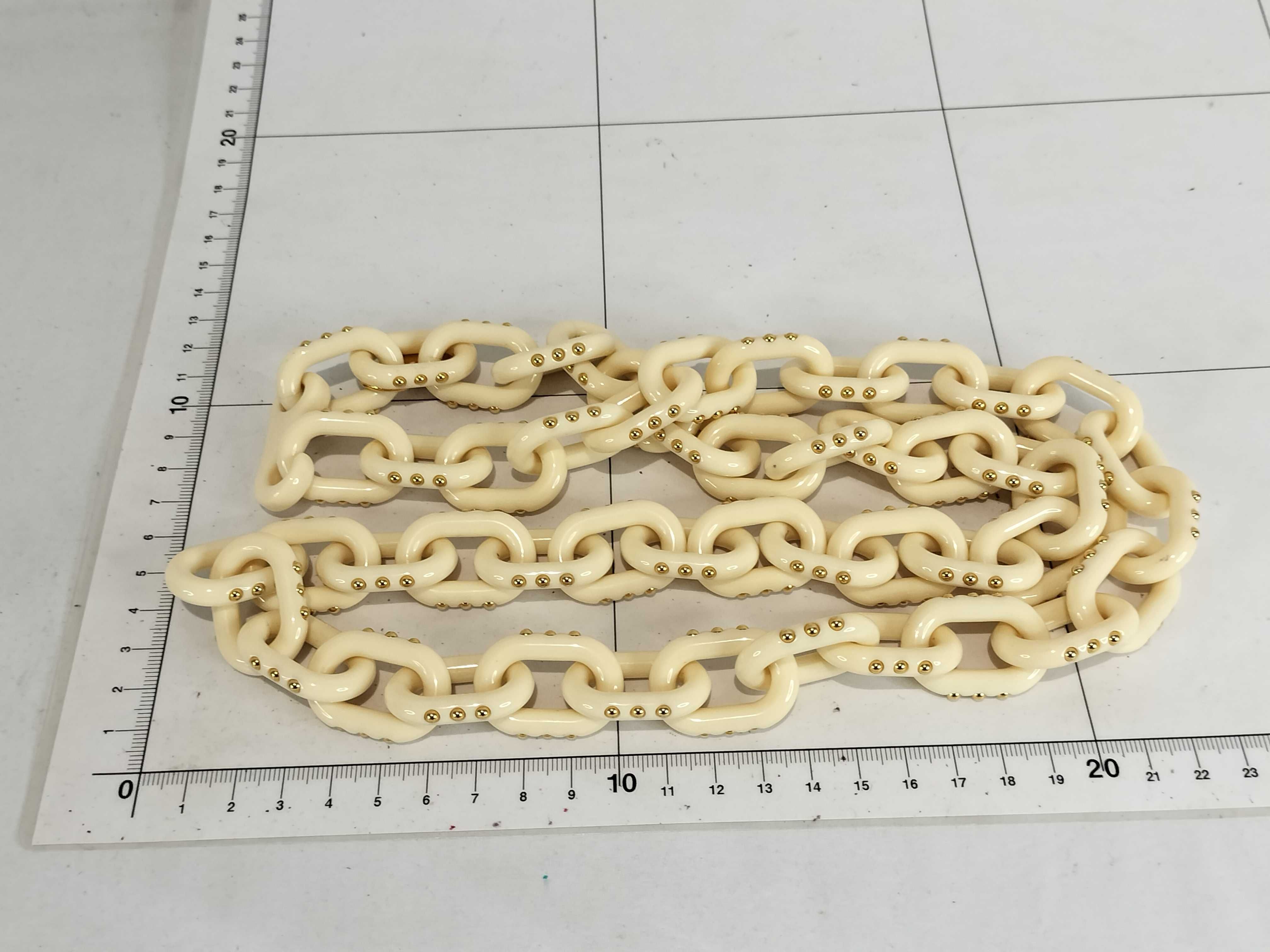 chain necklace and other accessories — view 6