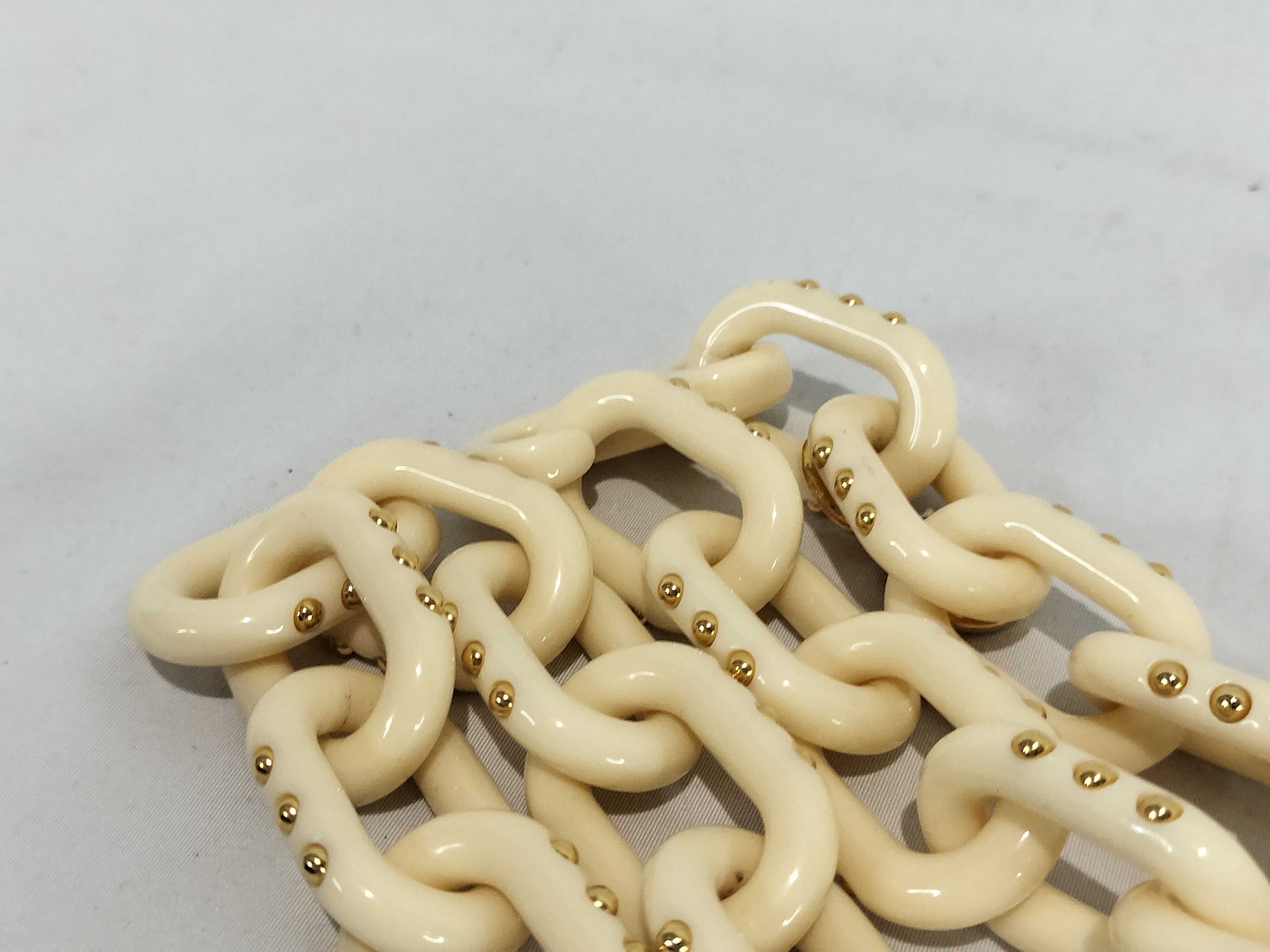 chain necklace and other accessories — view 7