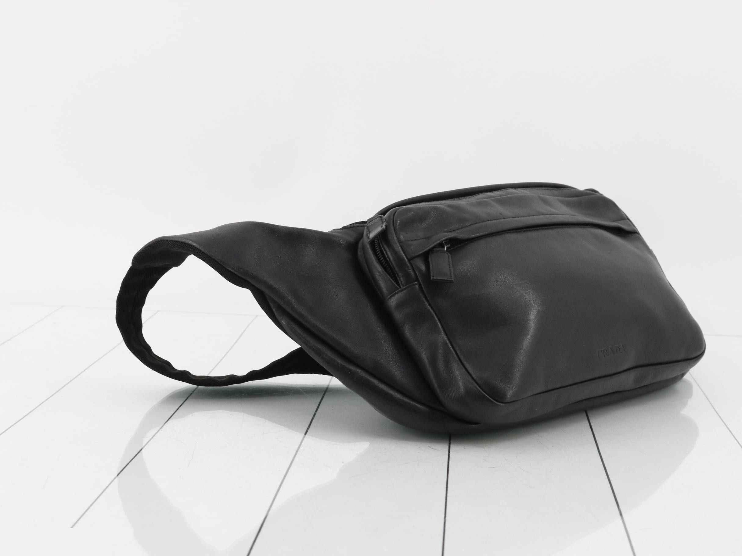 Body bag, calfskin, black — view 5