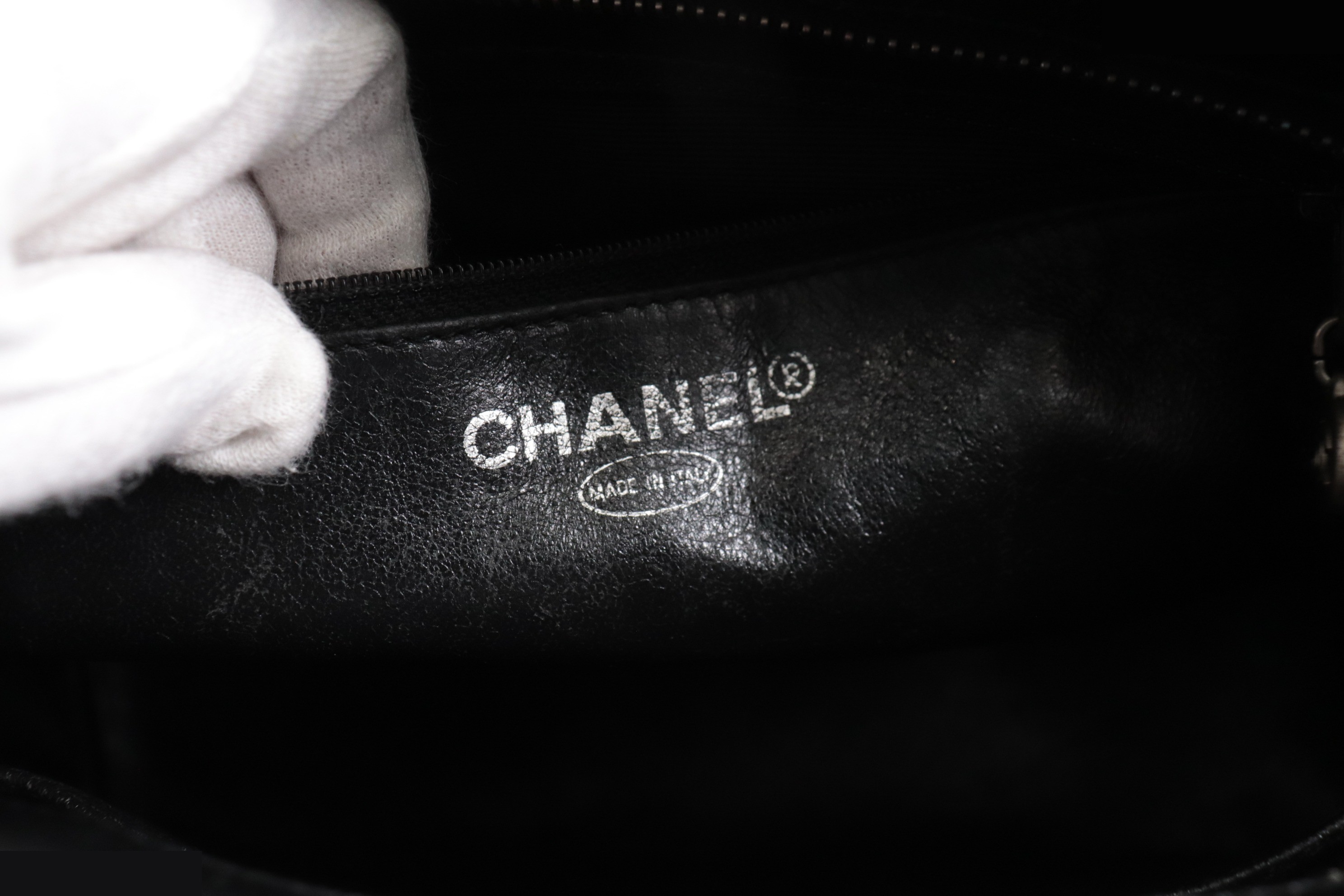 Reissue tote bag, caviar leather, silver hardware, serial number 6. — view 7