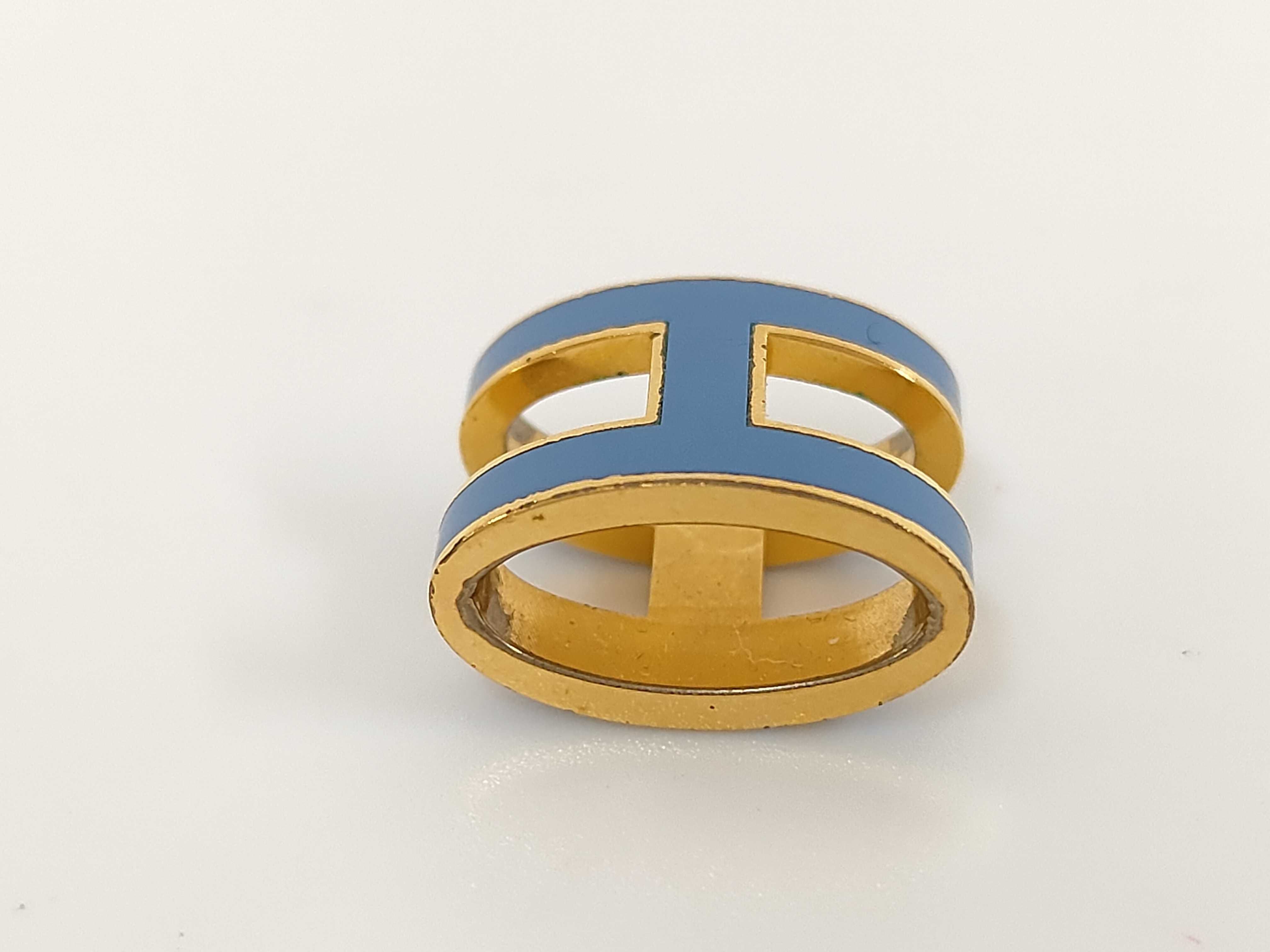 Necklace Pendant Top Pop H Blue Gold Color Pendant Top — view 3