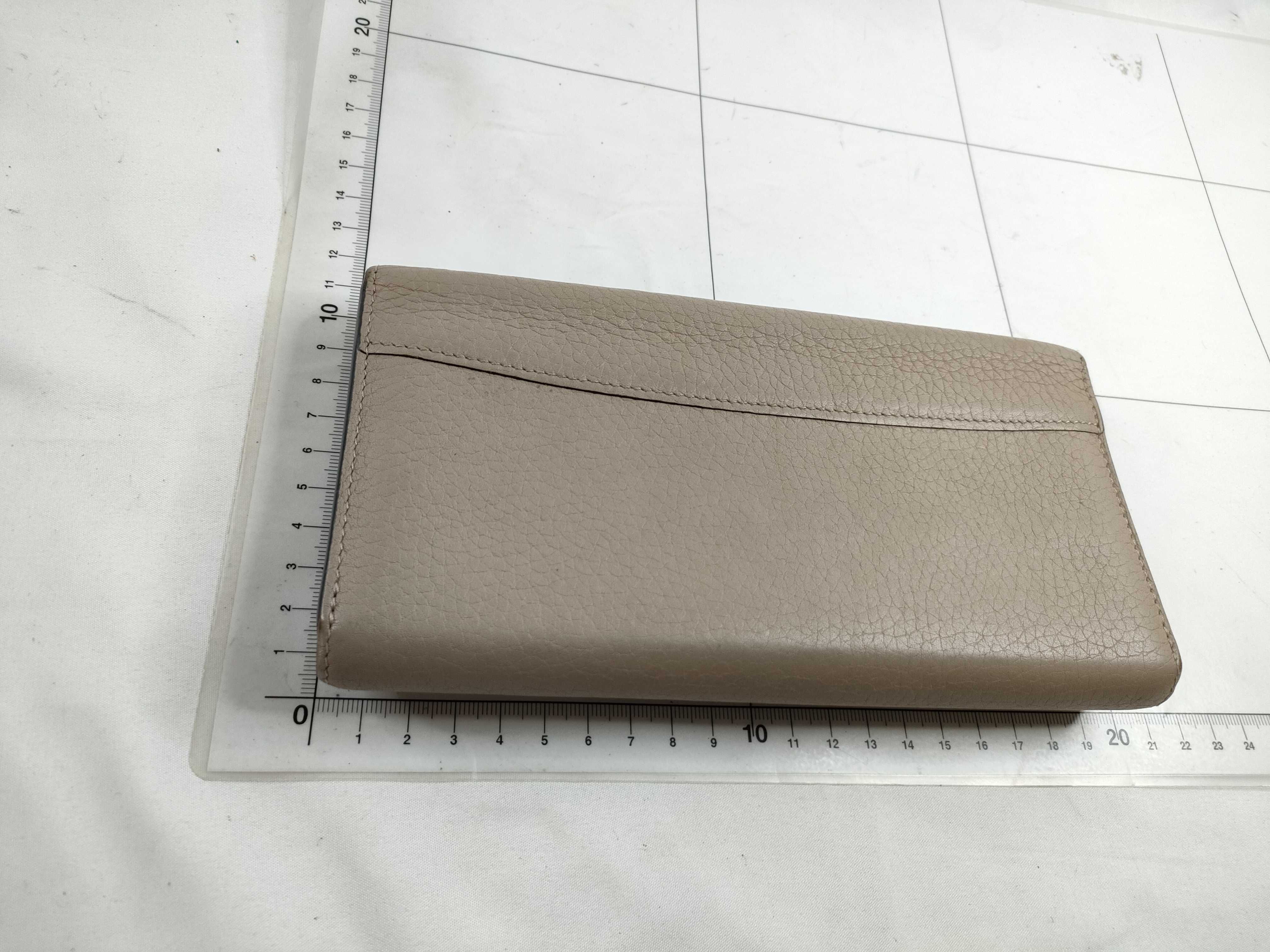 Portefeuille Capucines M61249 — view 2