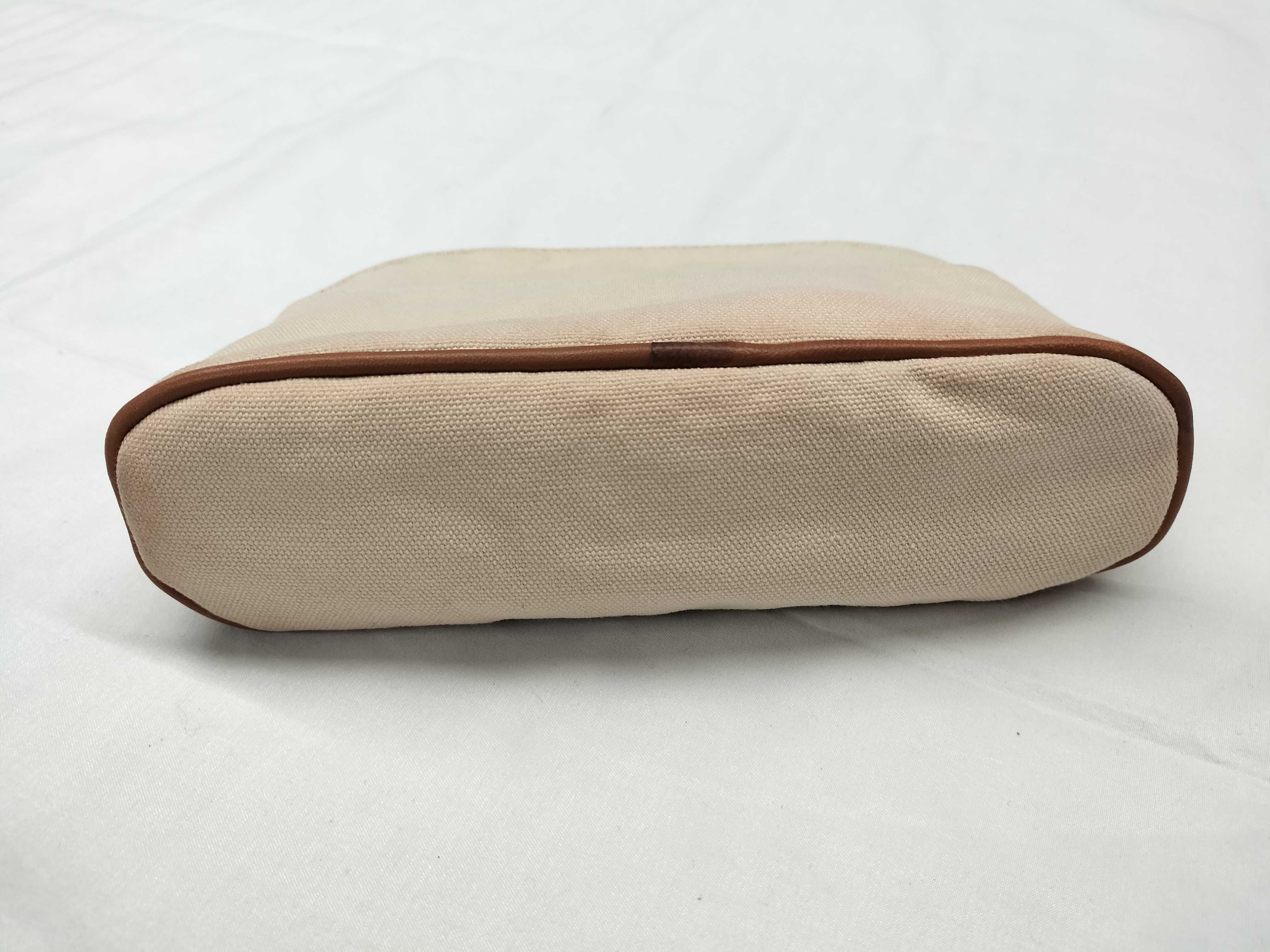 HERMES Bolide Pouch White Pouch — view 4