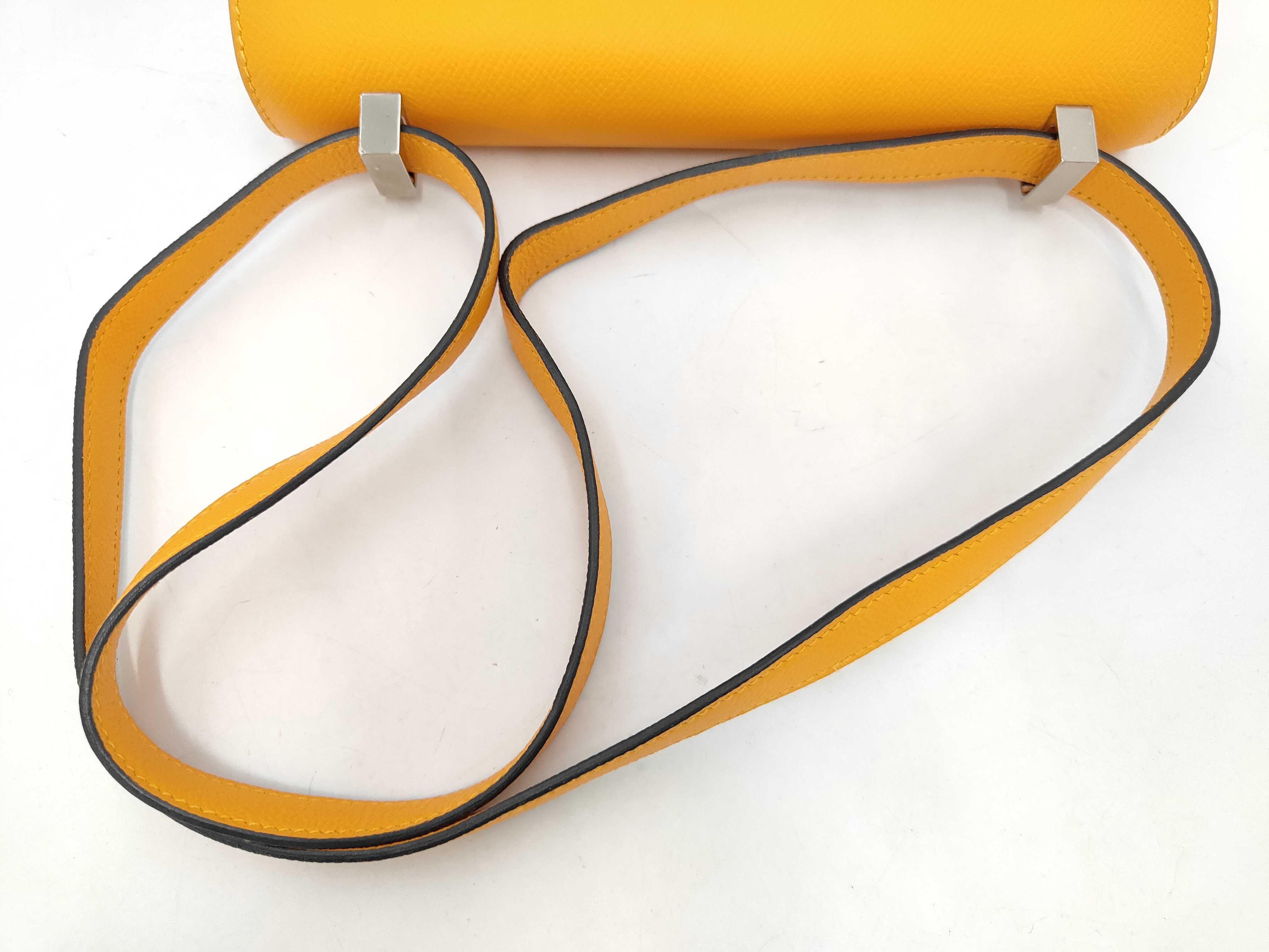 Veroux 23 Jaune Ambre Epsom Silver Shoulder Bag (A stamp) — view 5