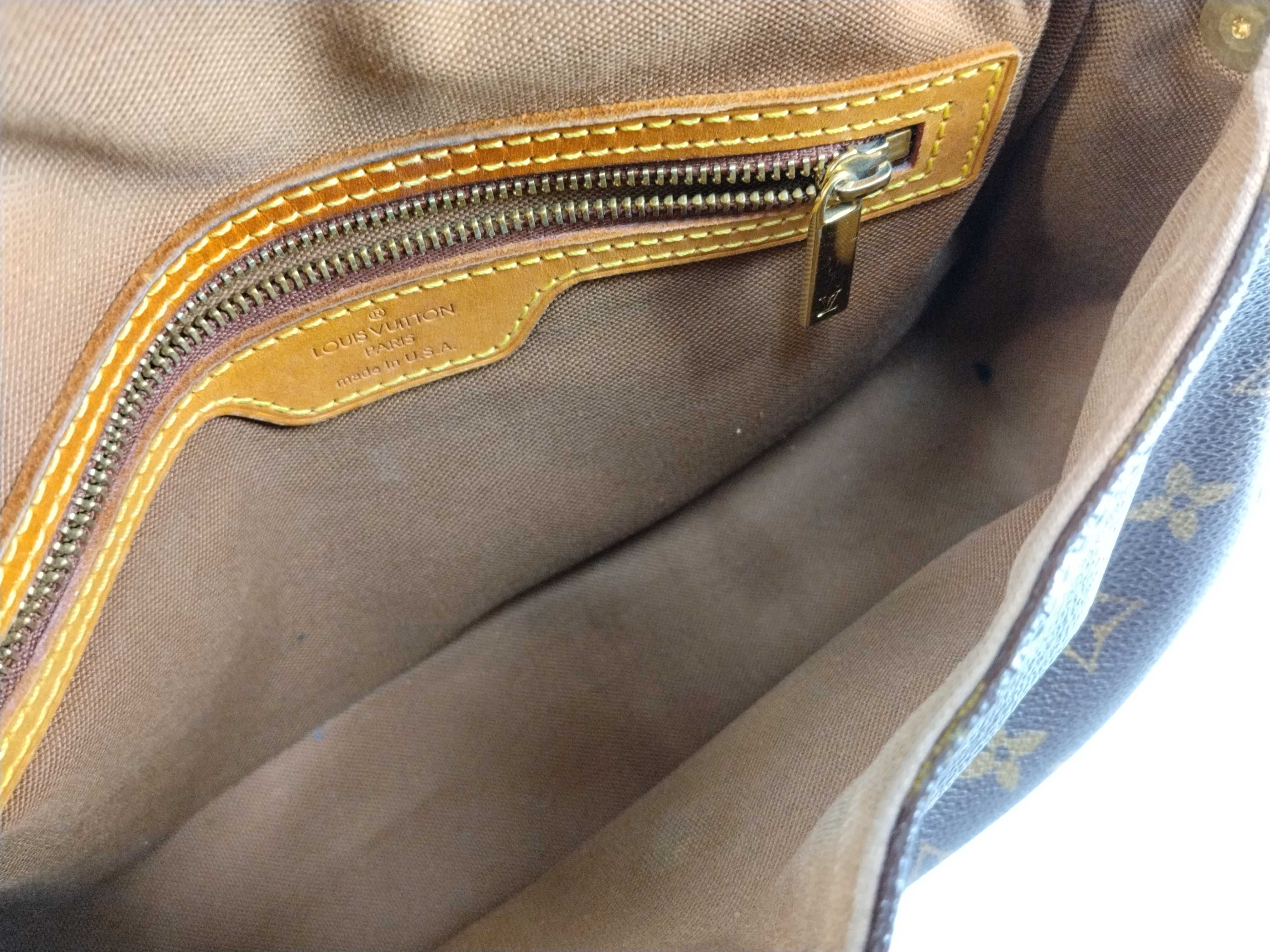 Monogram Louis Vuitton Monogram Mini Looping Handbag — view 9