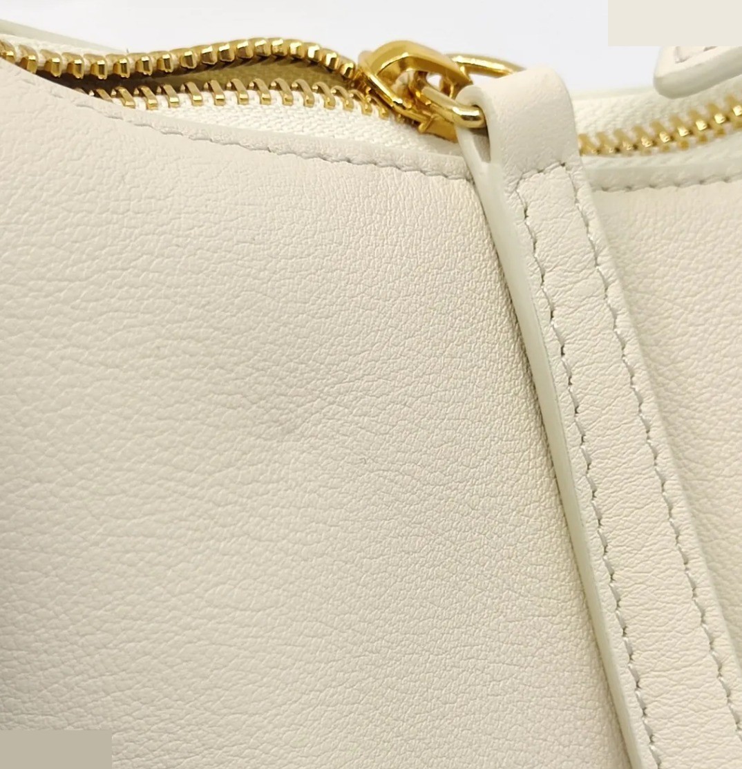 Unused with original packaging. 120723DPJ.01RC Lulu Leather 2-Way Bag — view 9