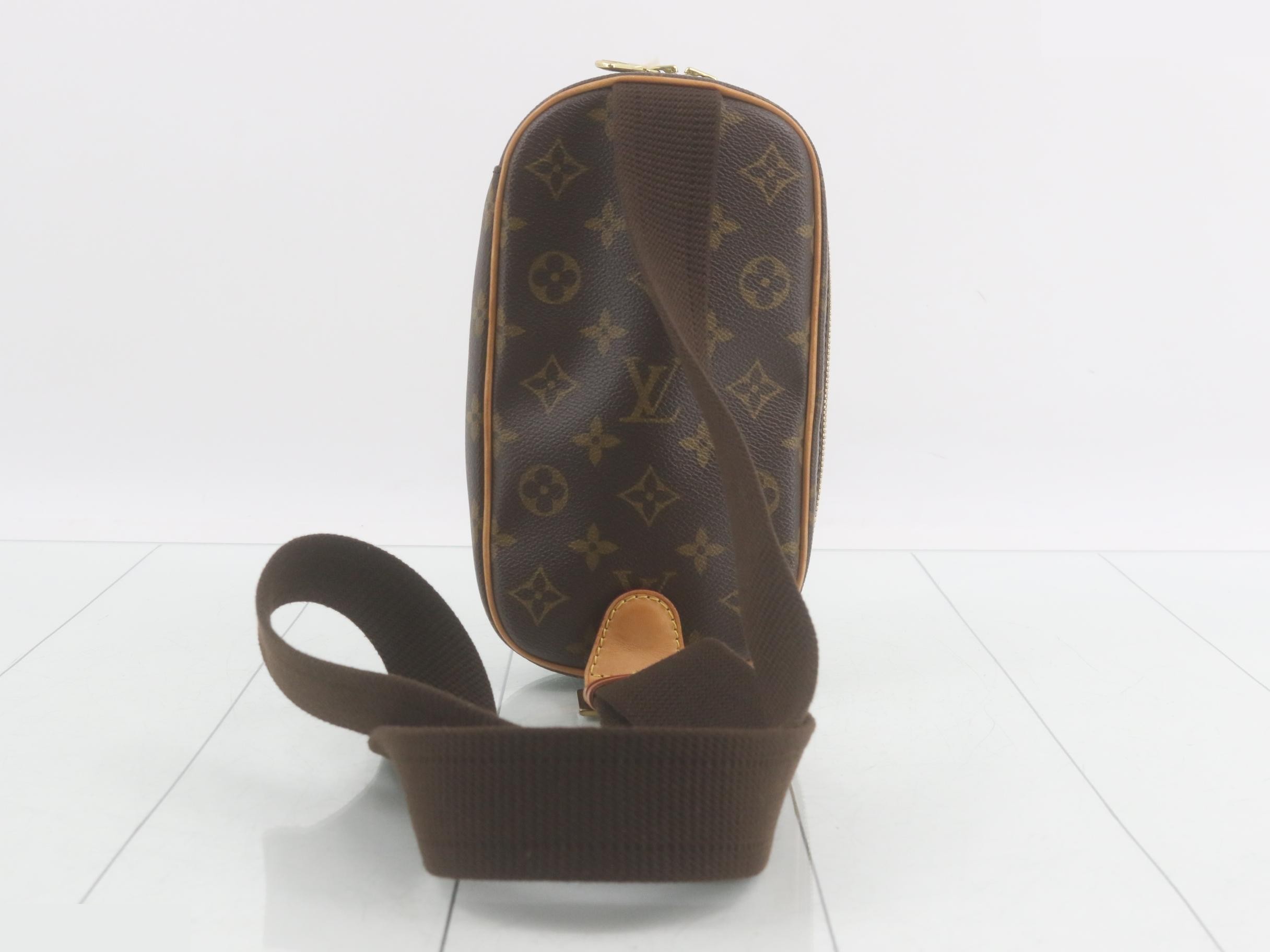 Pochette Gange — view 2
