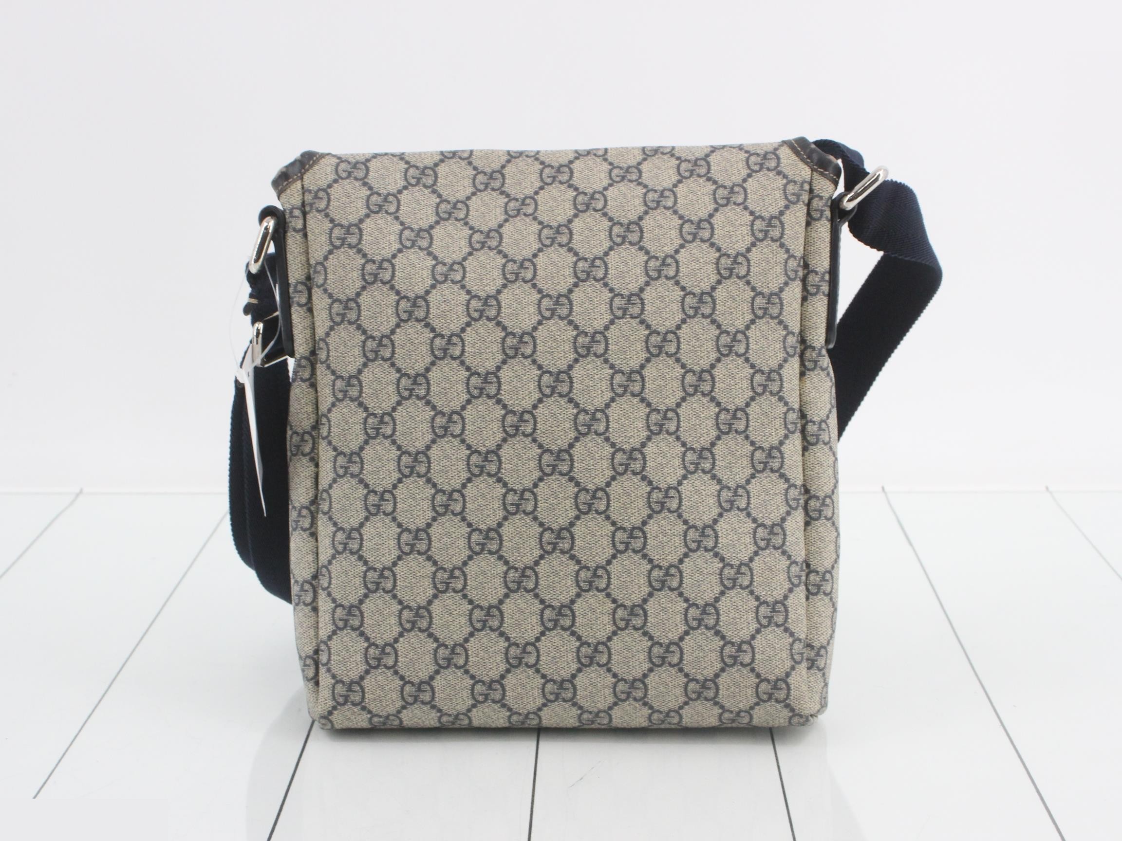 GG Plus Messenger Bag, Navy, 22 x 26 x 5 cm — view 2