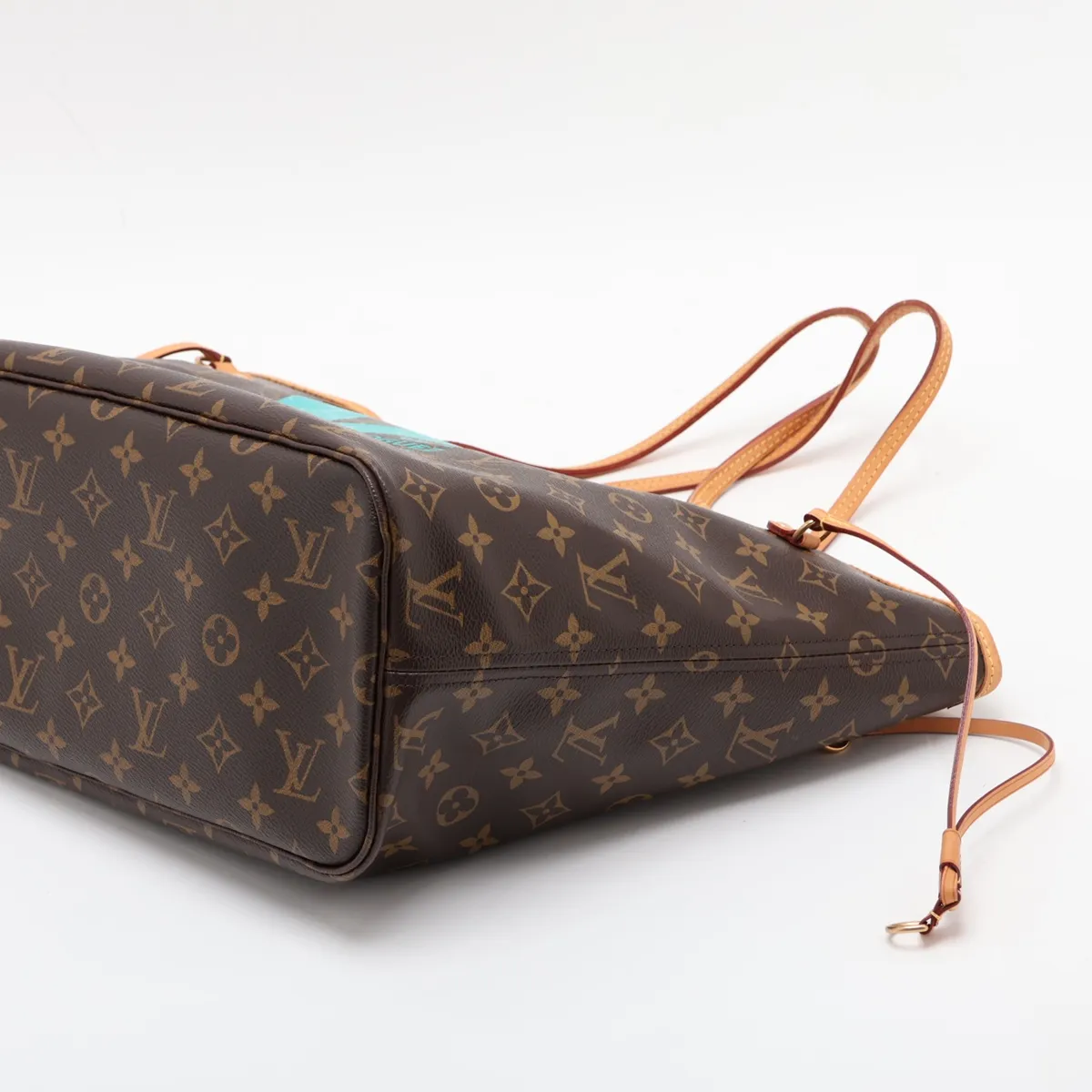 Monogram V Neverfull MM M41601 CA1105 Brown — view 3