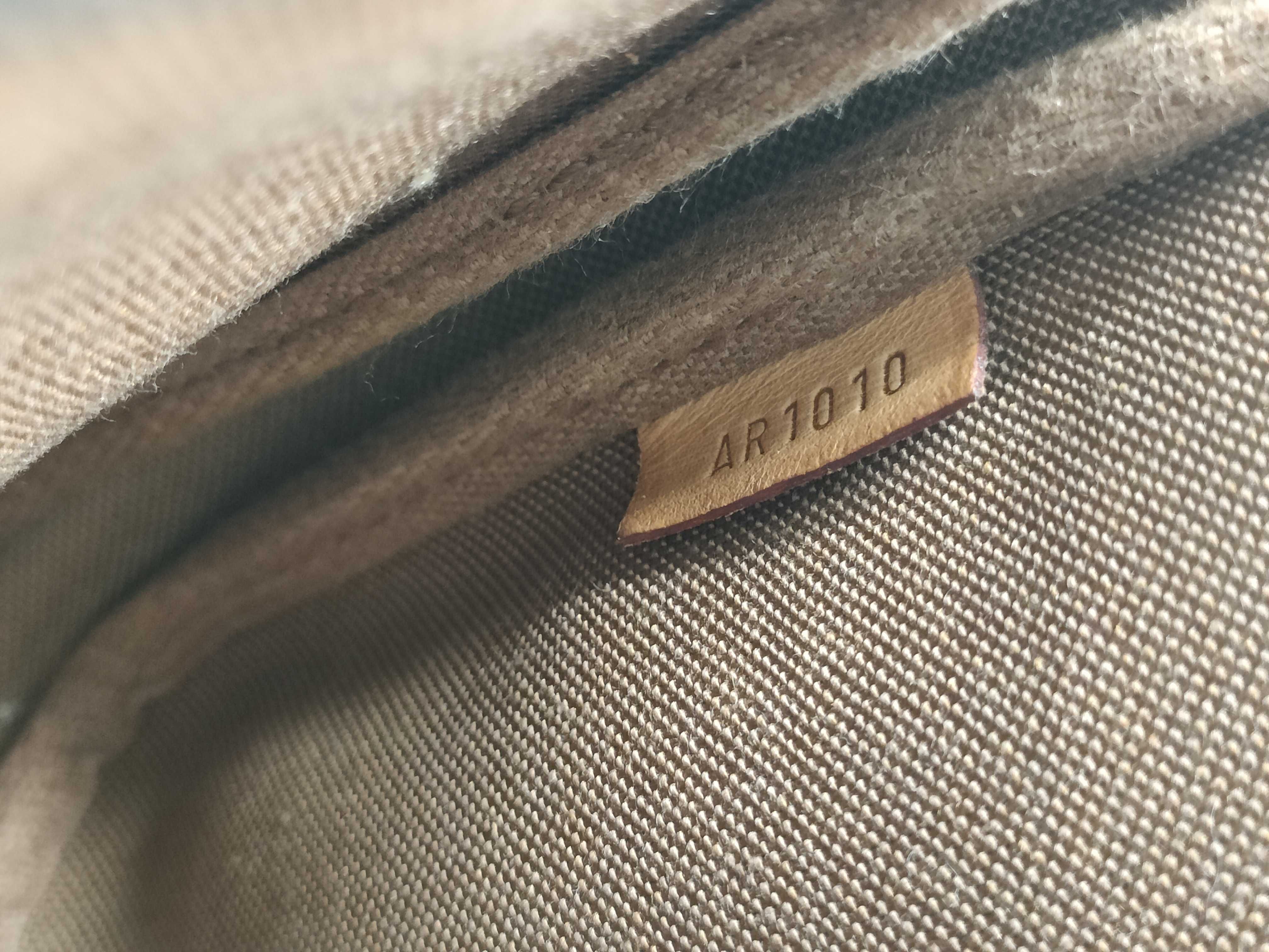 Monogram M40712 Pochette Accessoires Pouch AR1010 Handbag — view 13