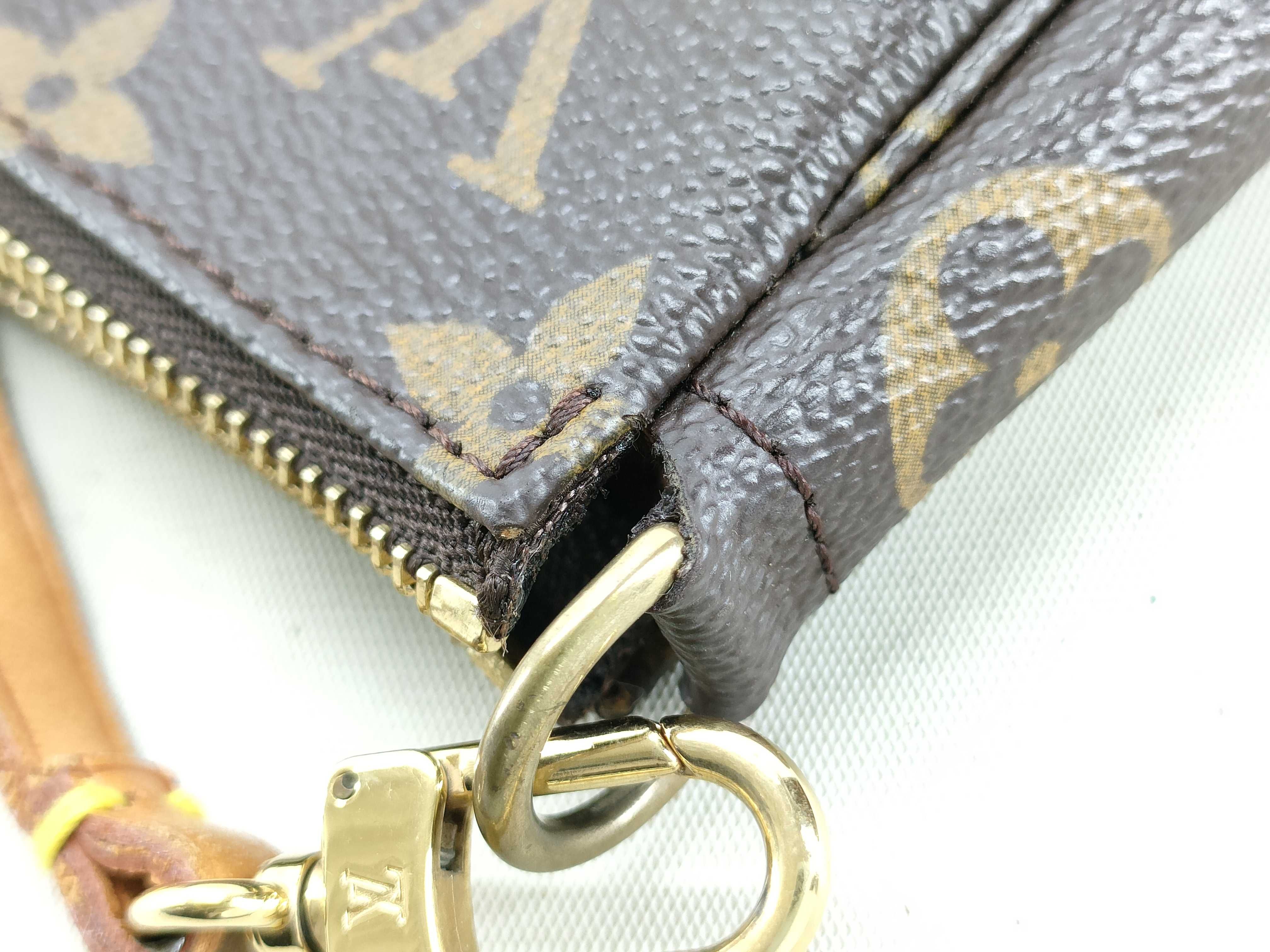Monogram M40712 Pochette Accessoires Pouch AR1010 Handbag — view 14