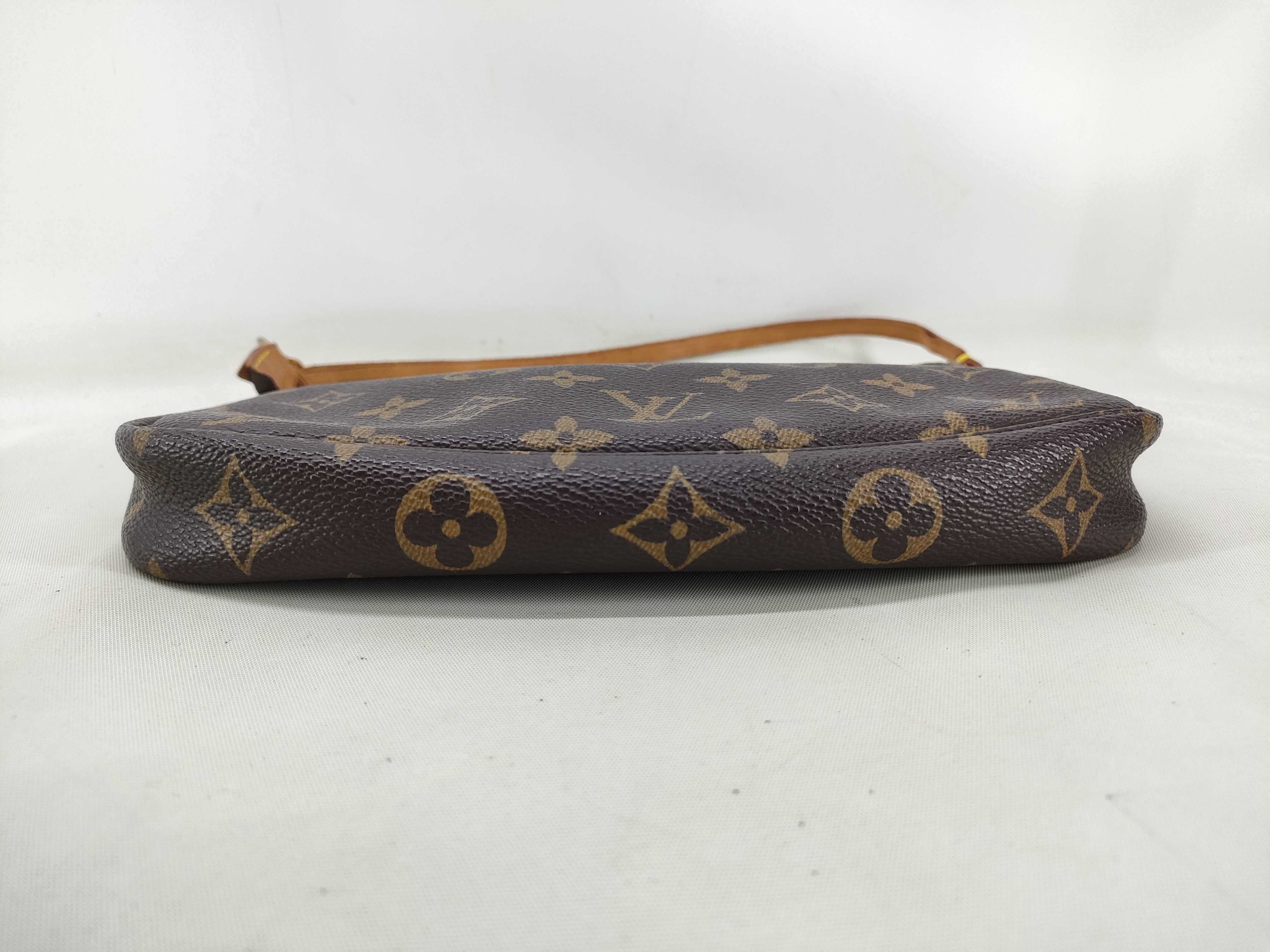 Monogram M40712 Pochette Accessoires Pouch AR1010 Handbag — view 3