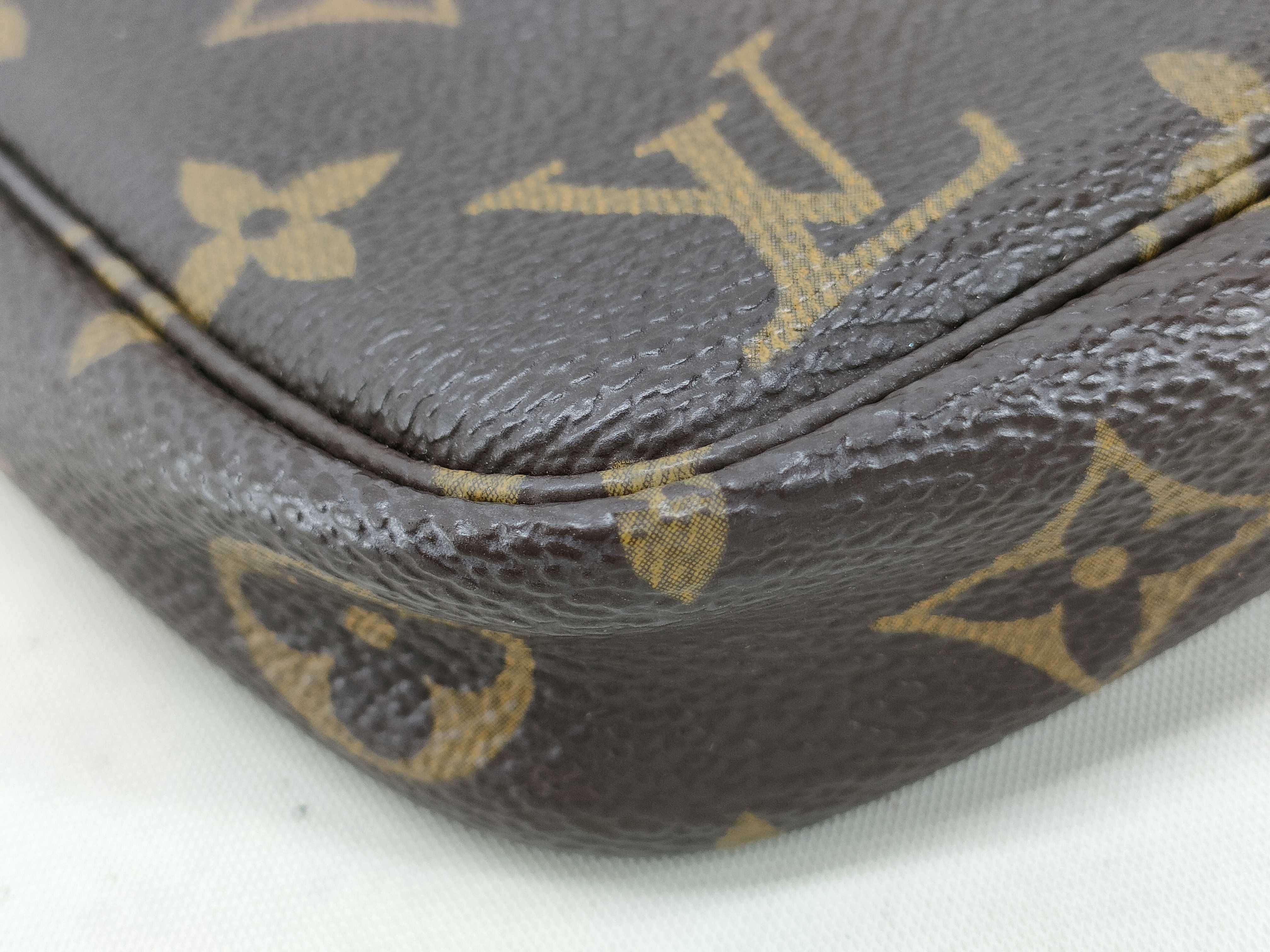 Monogram M40712 Pochette Accessoires Pouch AR1010 Handbag — view 4