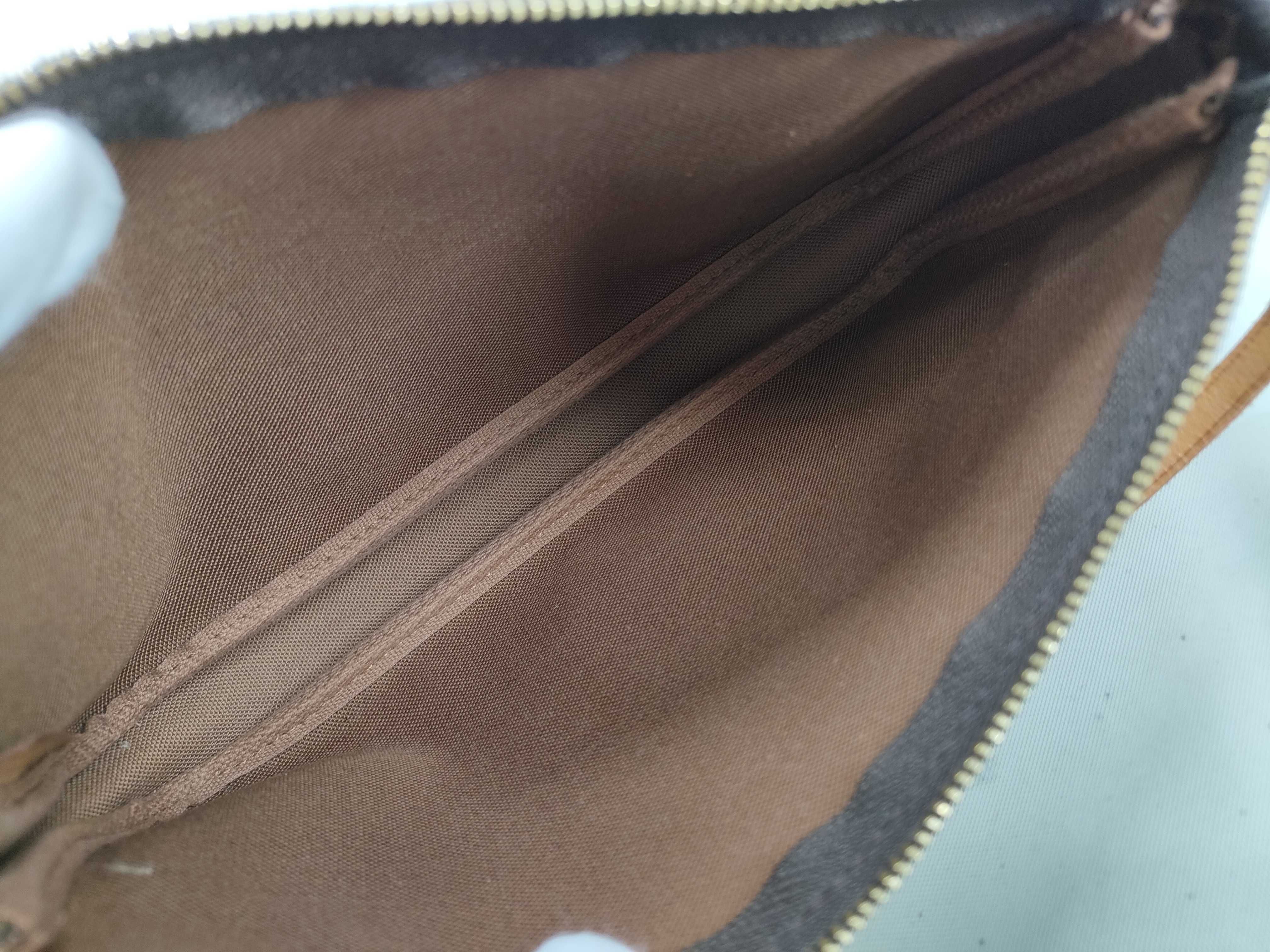 Monogram M40712 Pochette Accessoires Pouch AR1010 Handbag — view 10