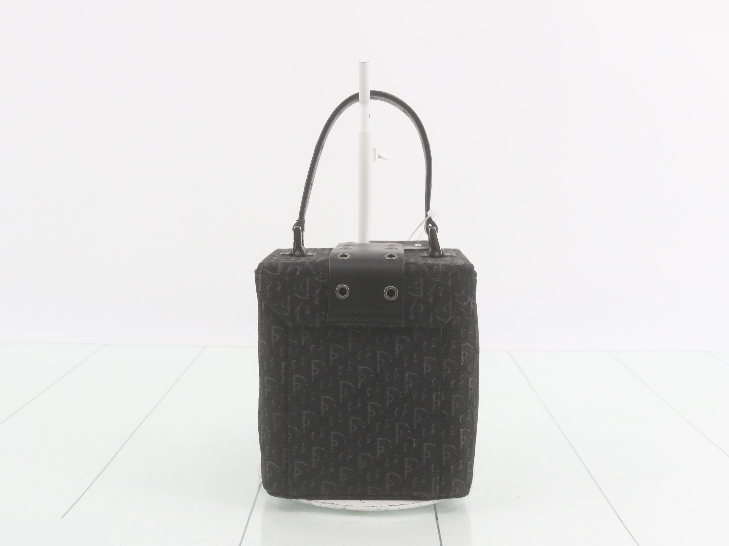 Trotter Street Chic Handbag — view 2