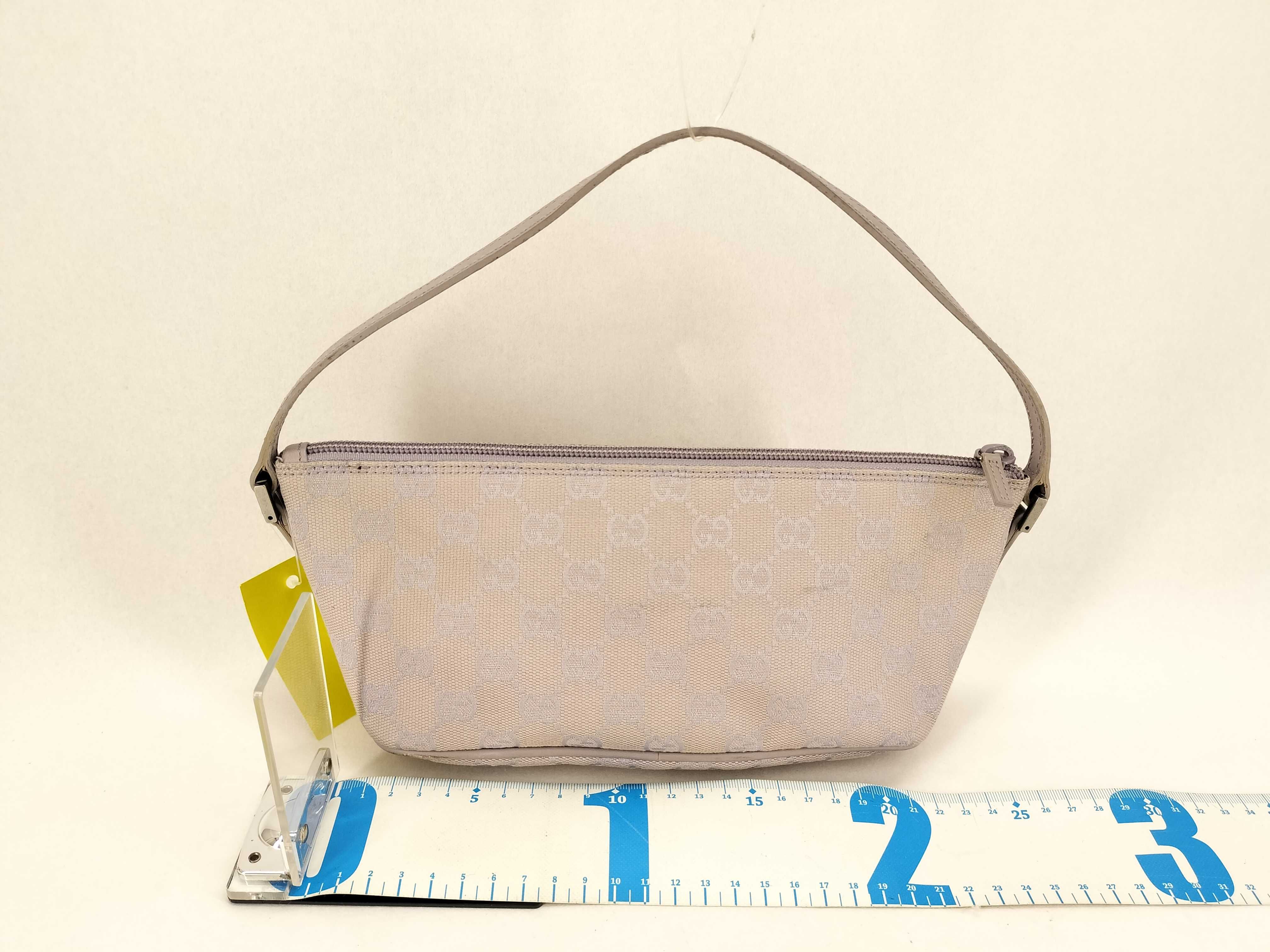 GG Canvas 07198 One-Shoulder Pouch — view 2