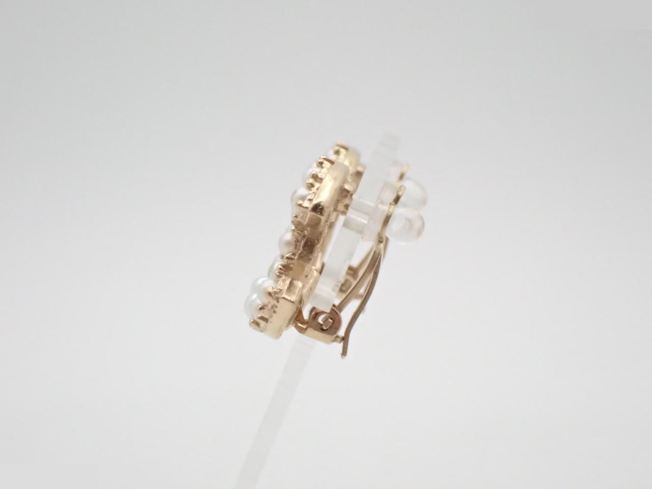 Earrings, Coco Mark design, gold, pearl — view 3