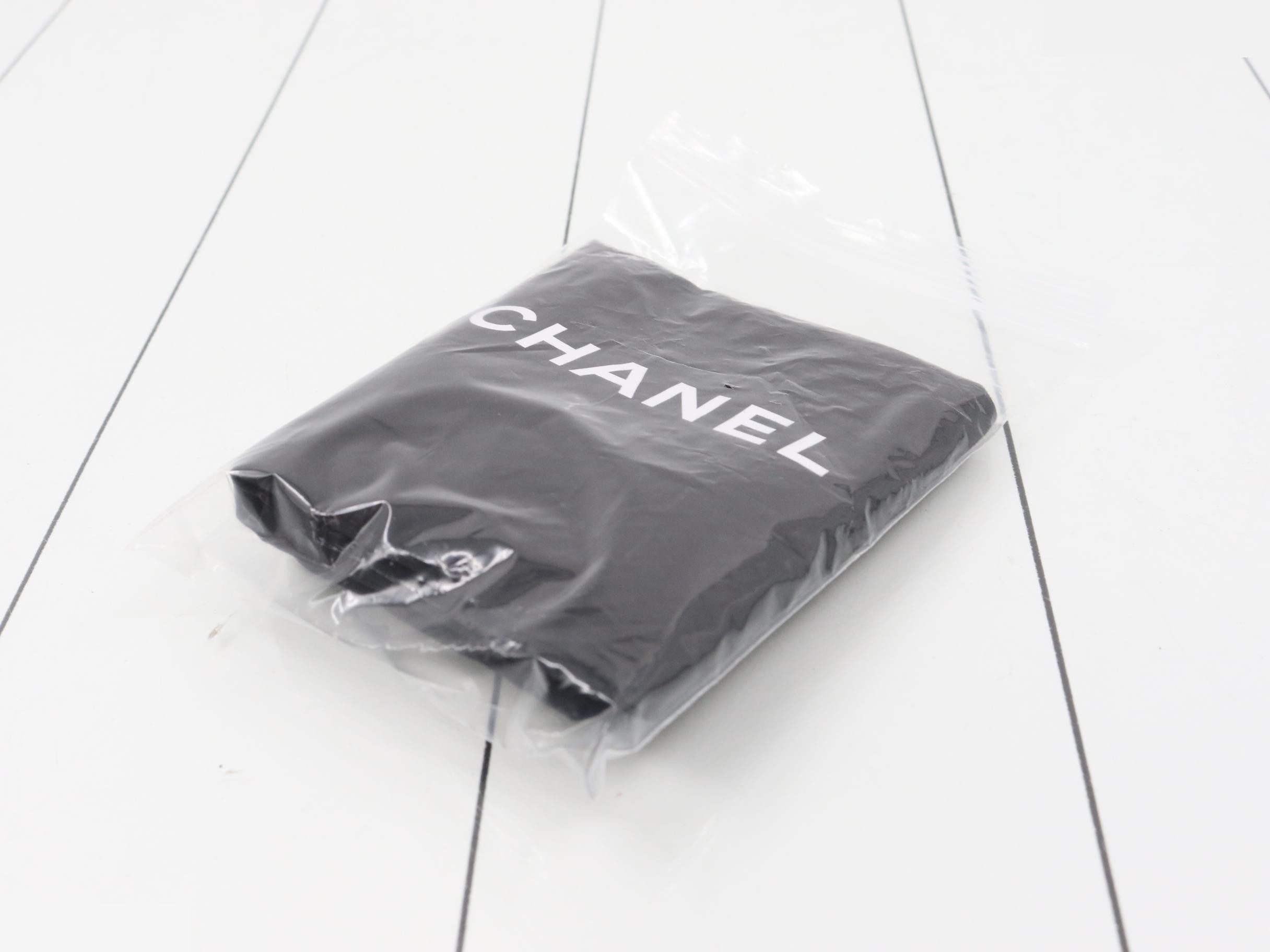 Gabrielle de Chanel, number 23 — view 7