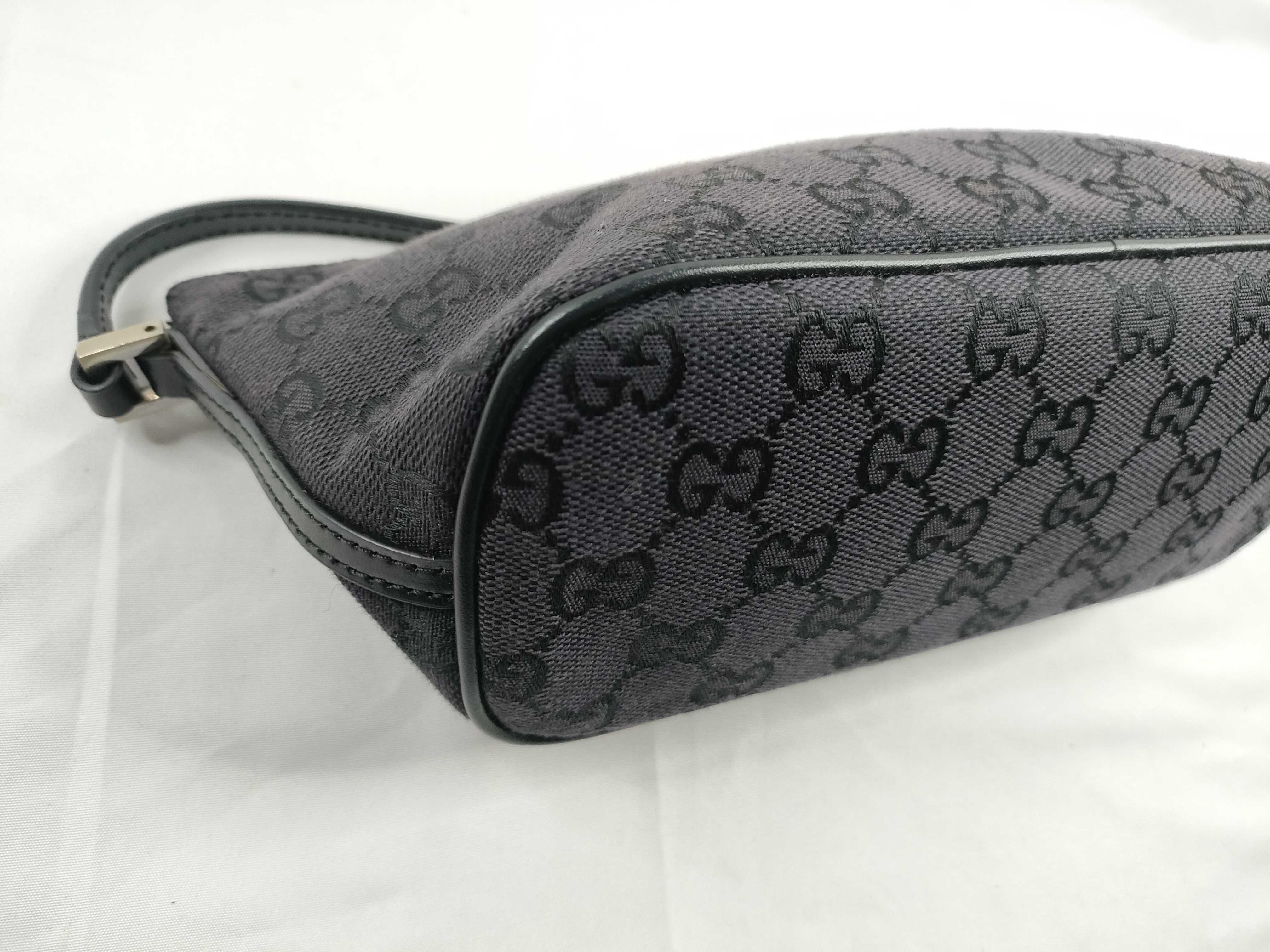 GG Canvas Accessory Pouch, GG Canvas/Black Handbag — view 3