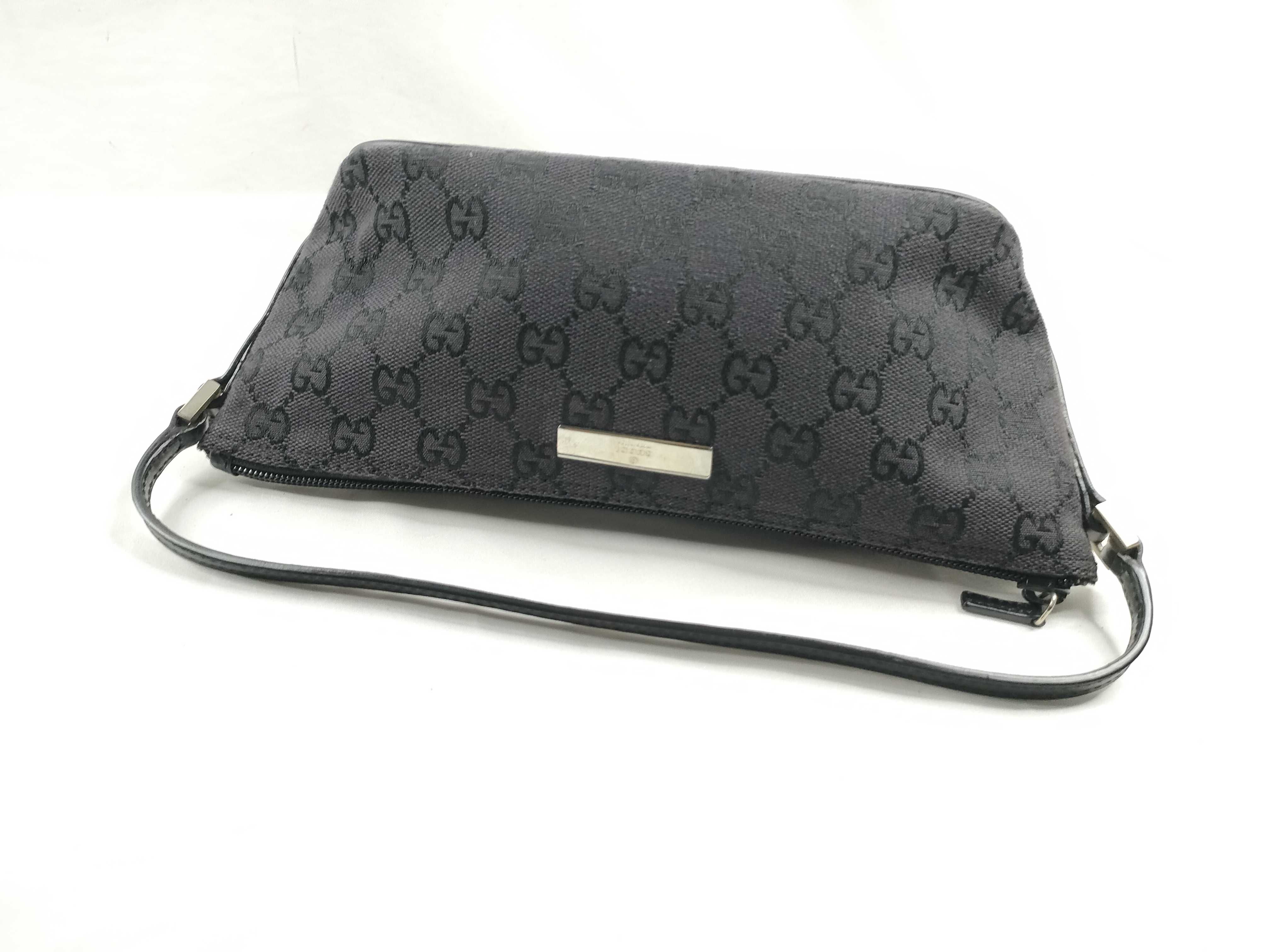 GG Canvas Accessory Pouch, GG Canvas/Black Handbag — view 6