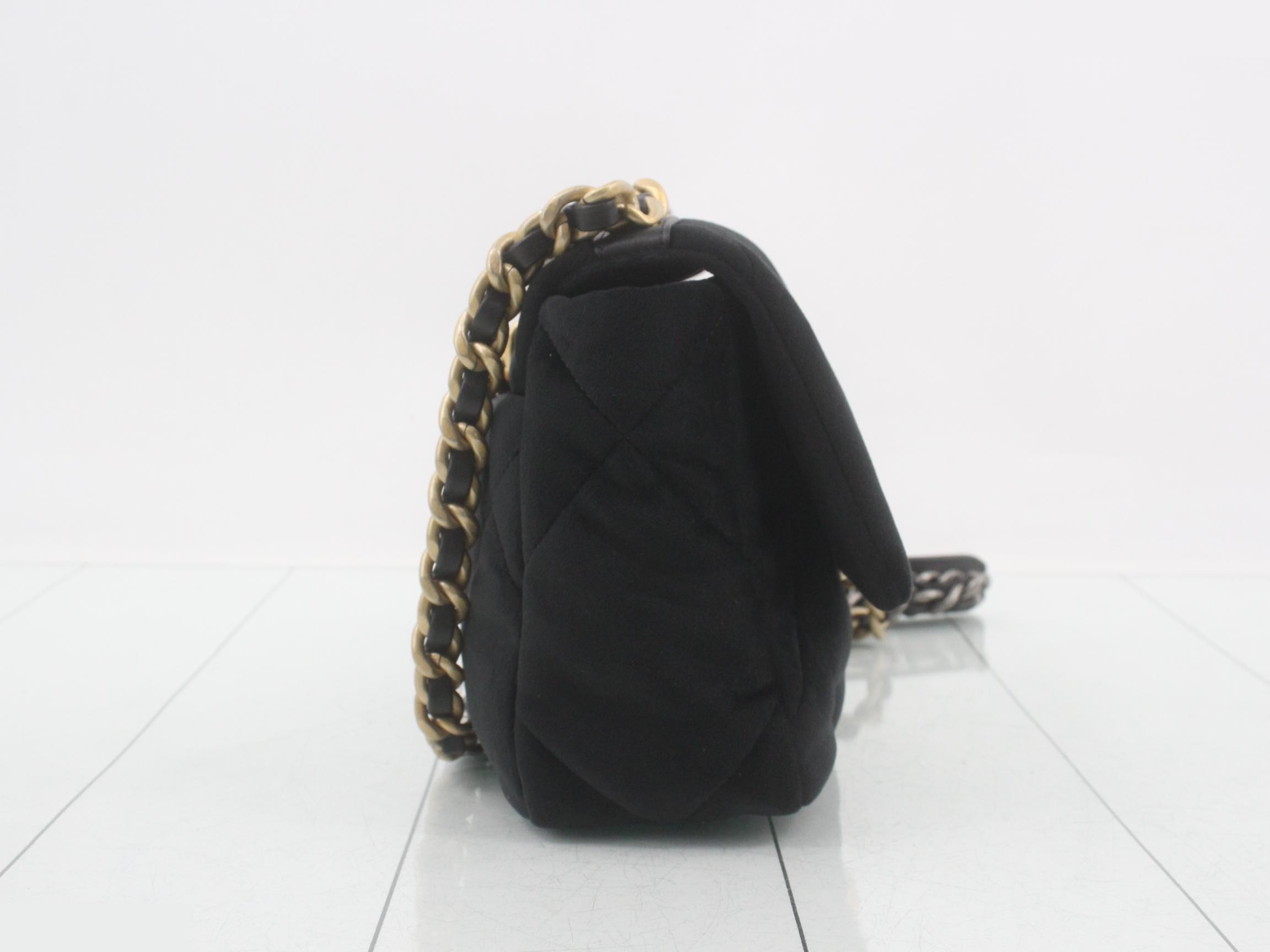 Velvet Chain Handbag/Shoulder Bag (2-Way) — view 4