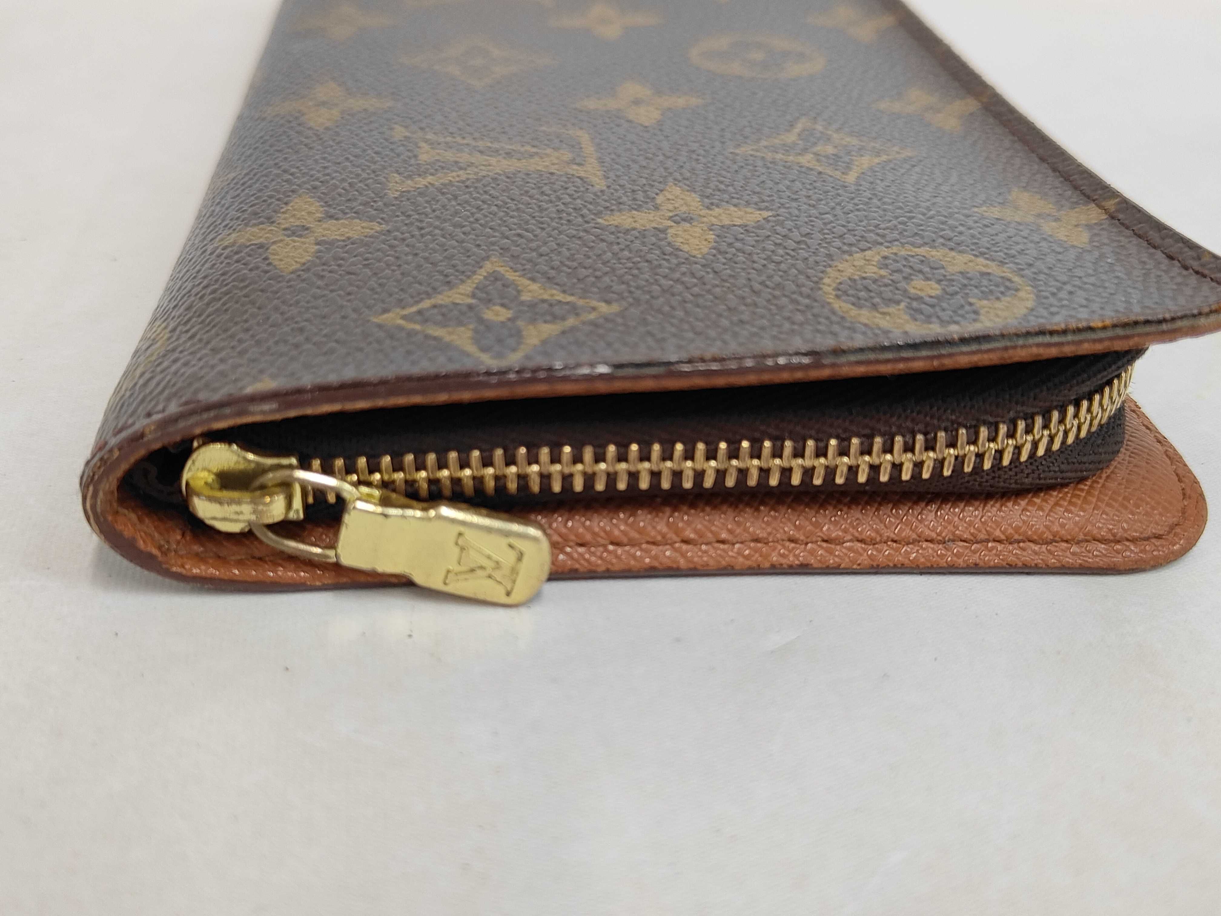 Round Zip Wallet — view 5