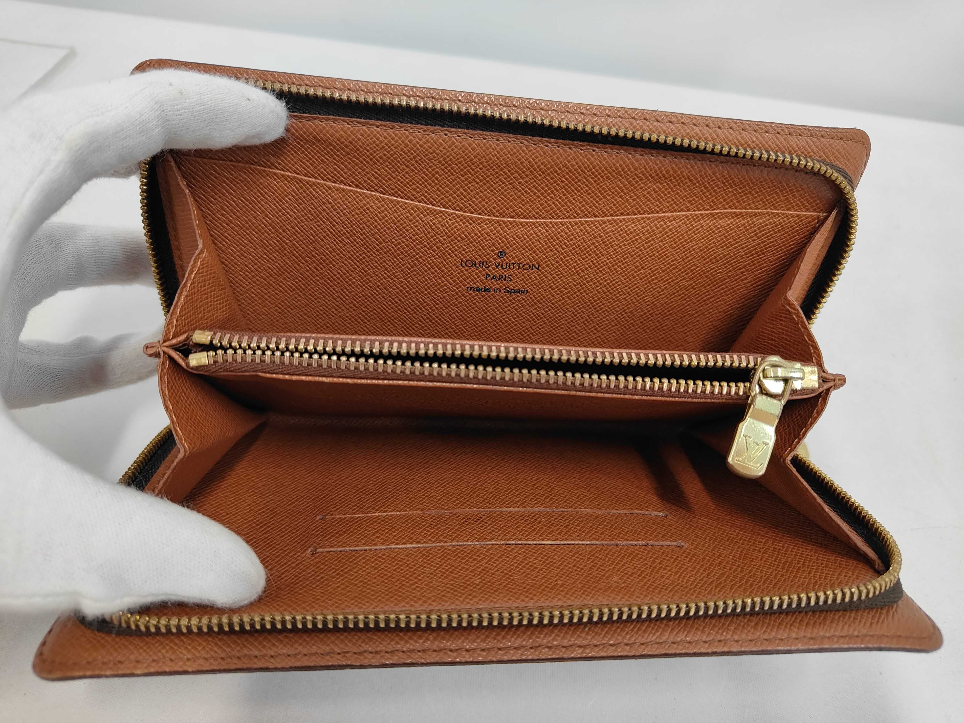 Round Zip Wallet — view 6
