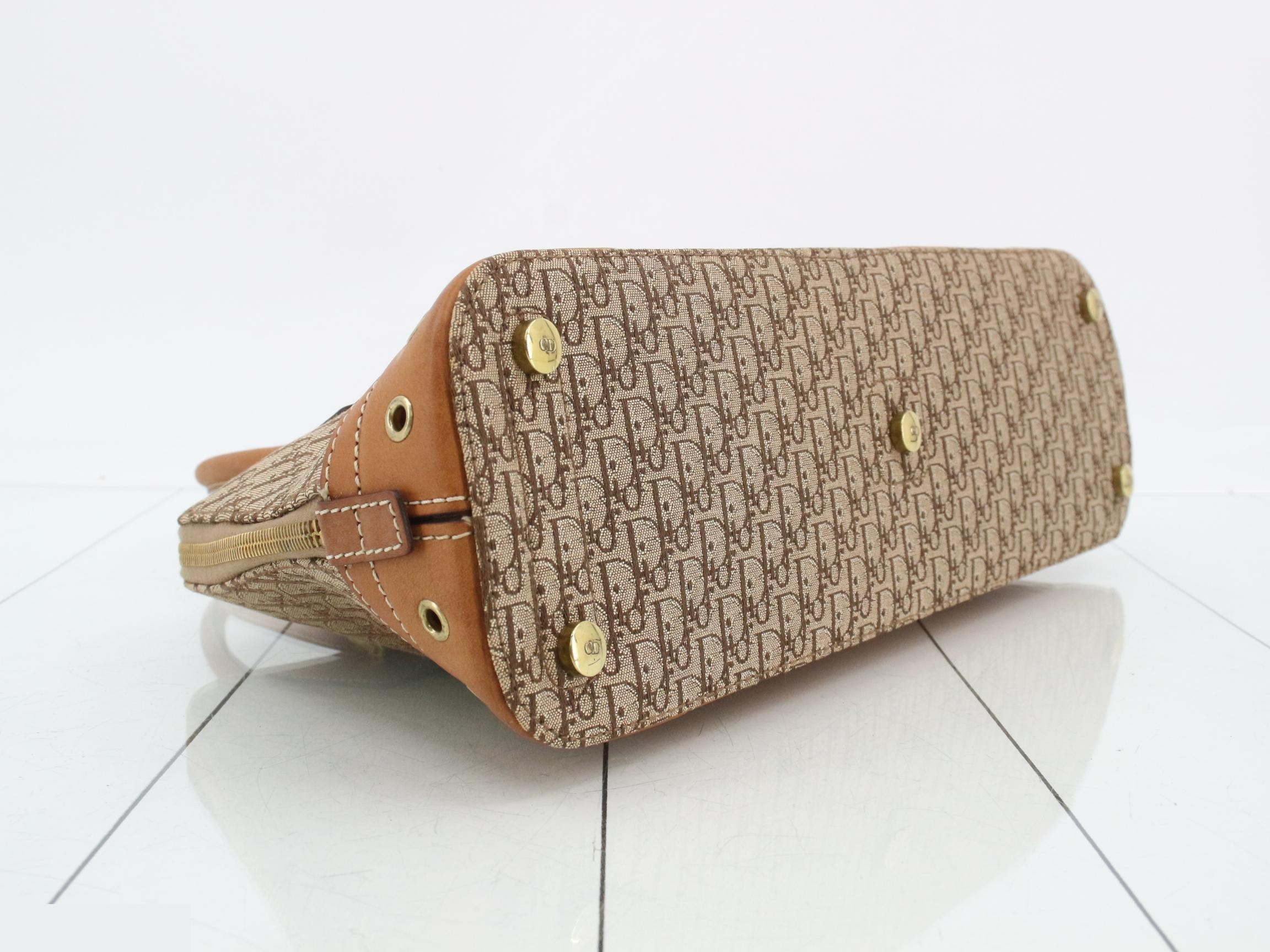 Trotter (bag) - Handbag - Street Chic - Brown — view 5