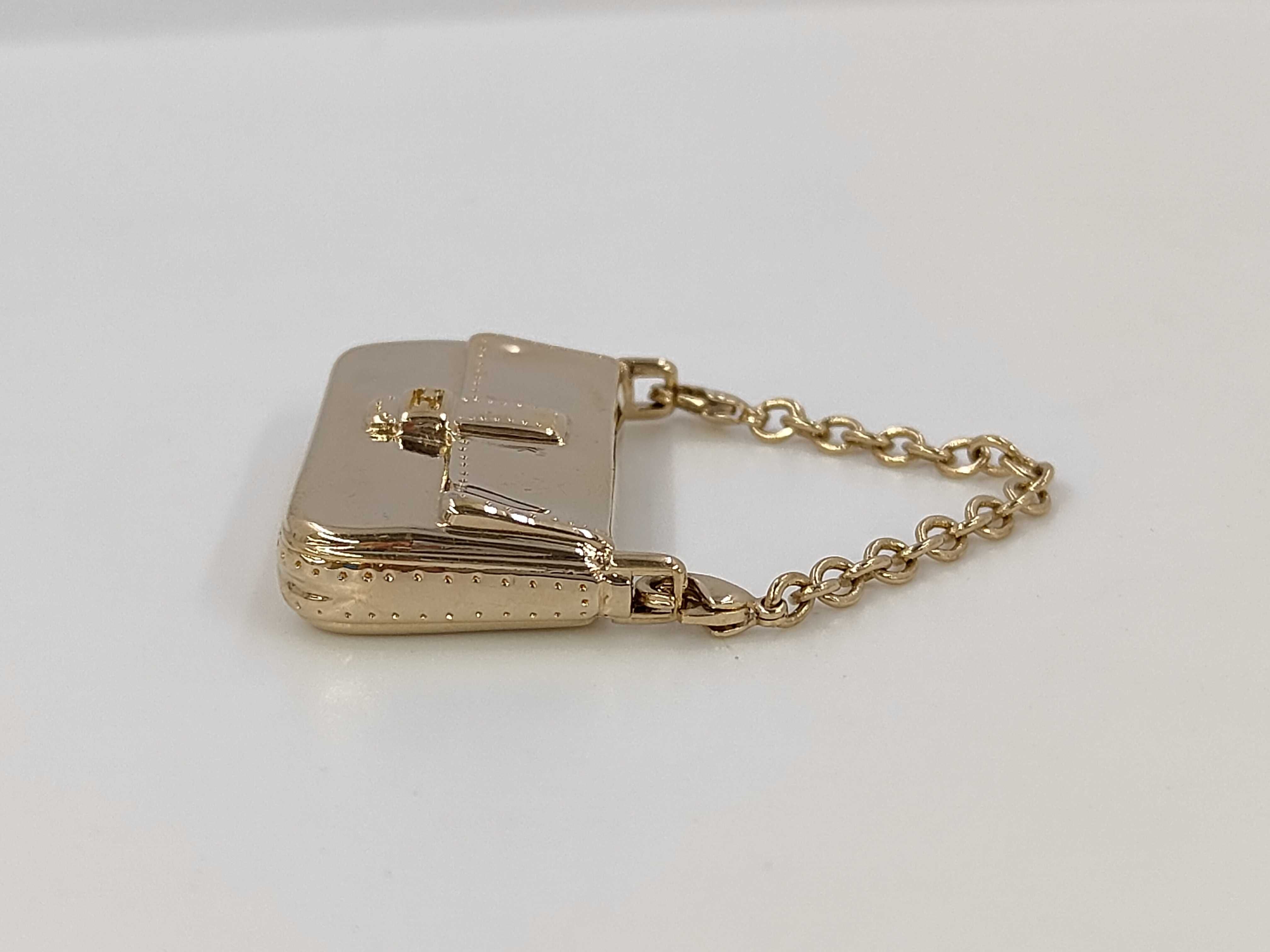 Charm — view 3