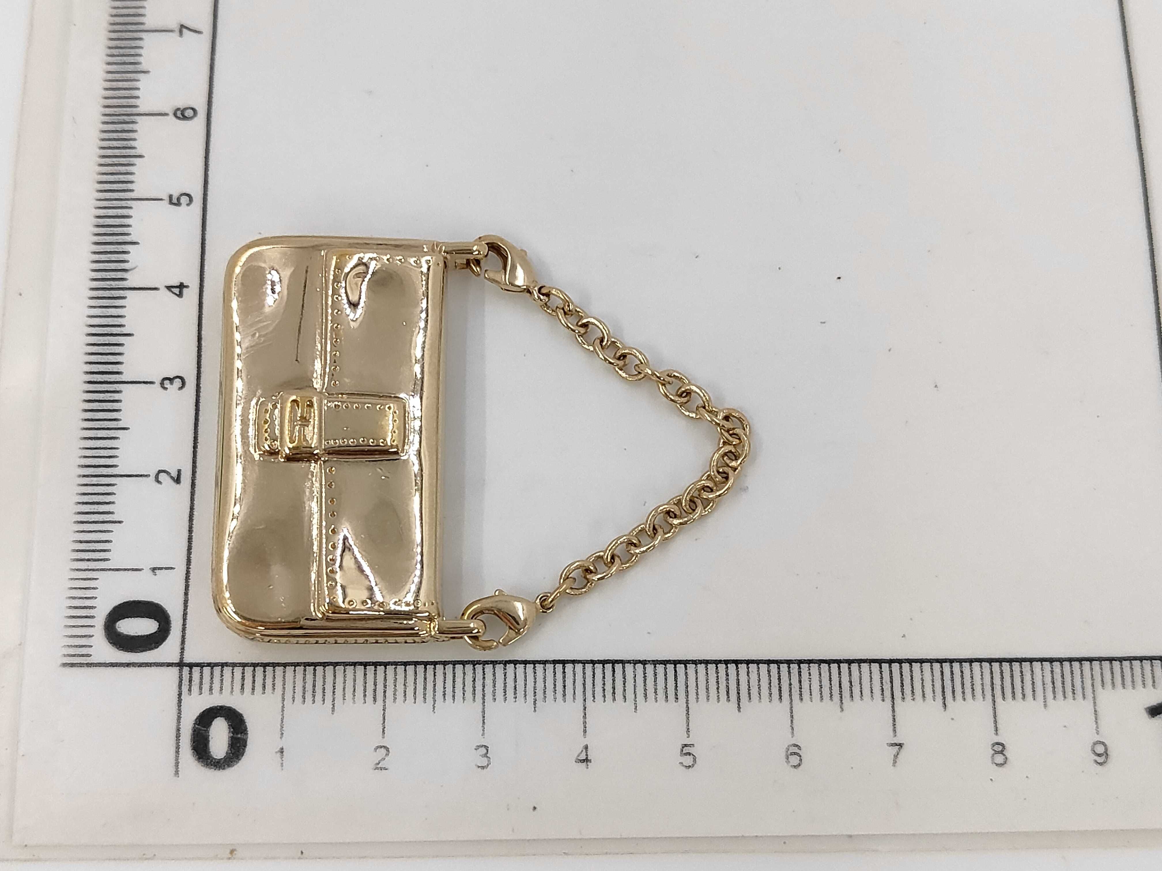 Charm — view 5
