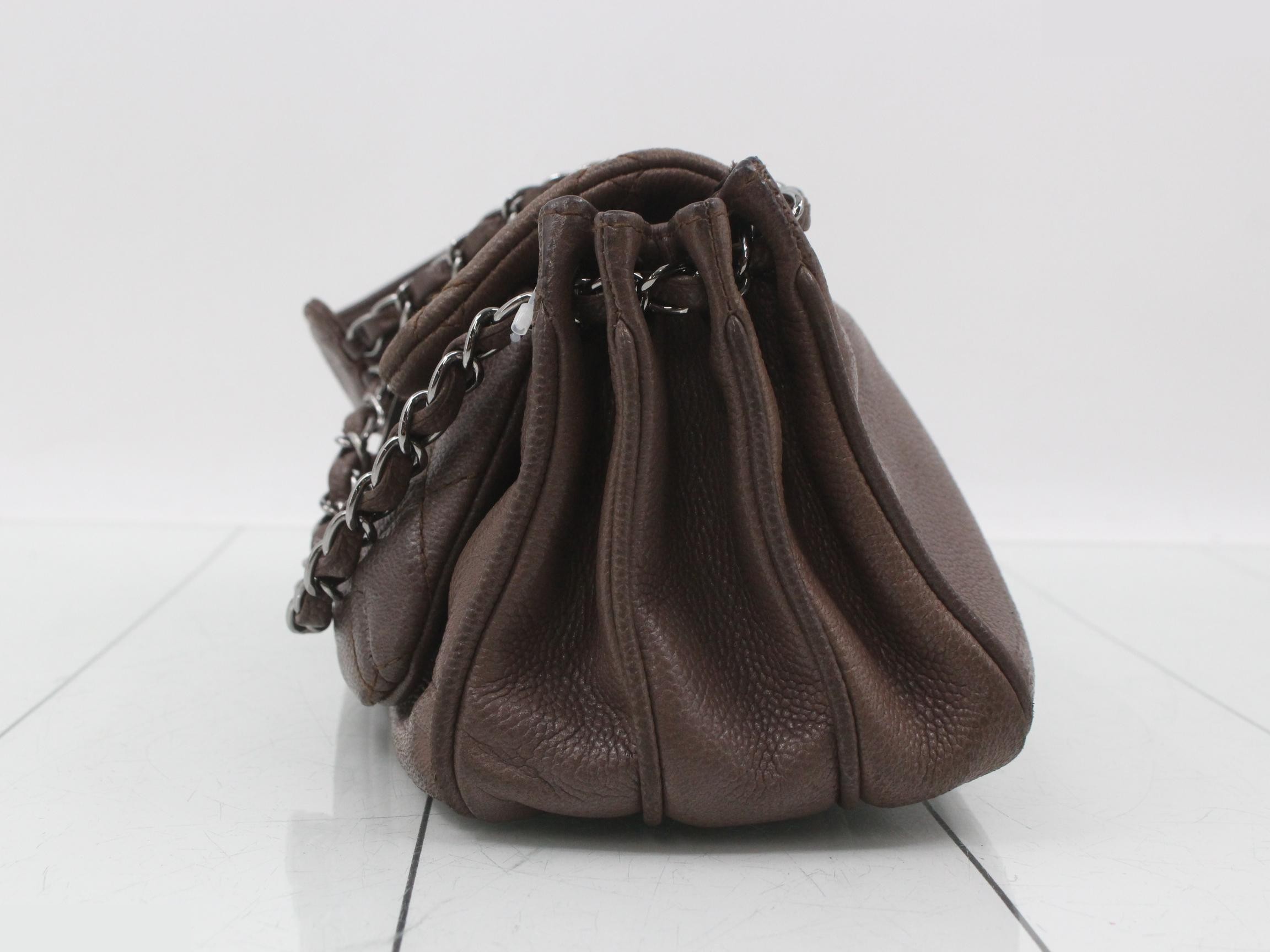 Caviar skin shoulder bag — view 3