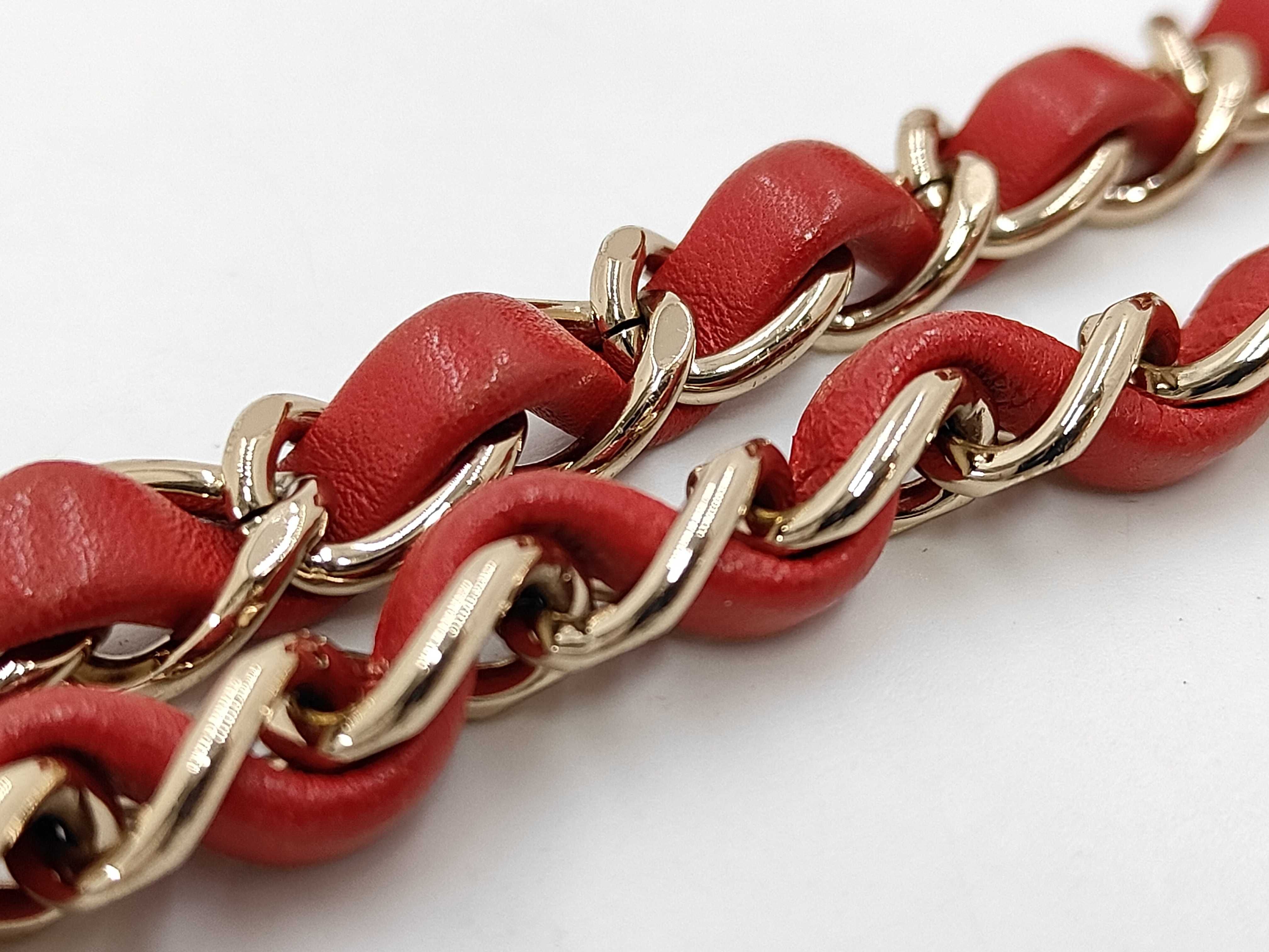 Matelassé Chain Shoulder Bag — view 4