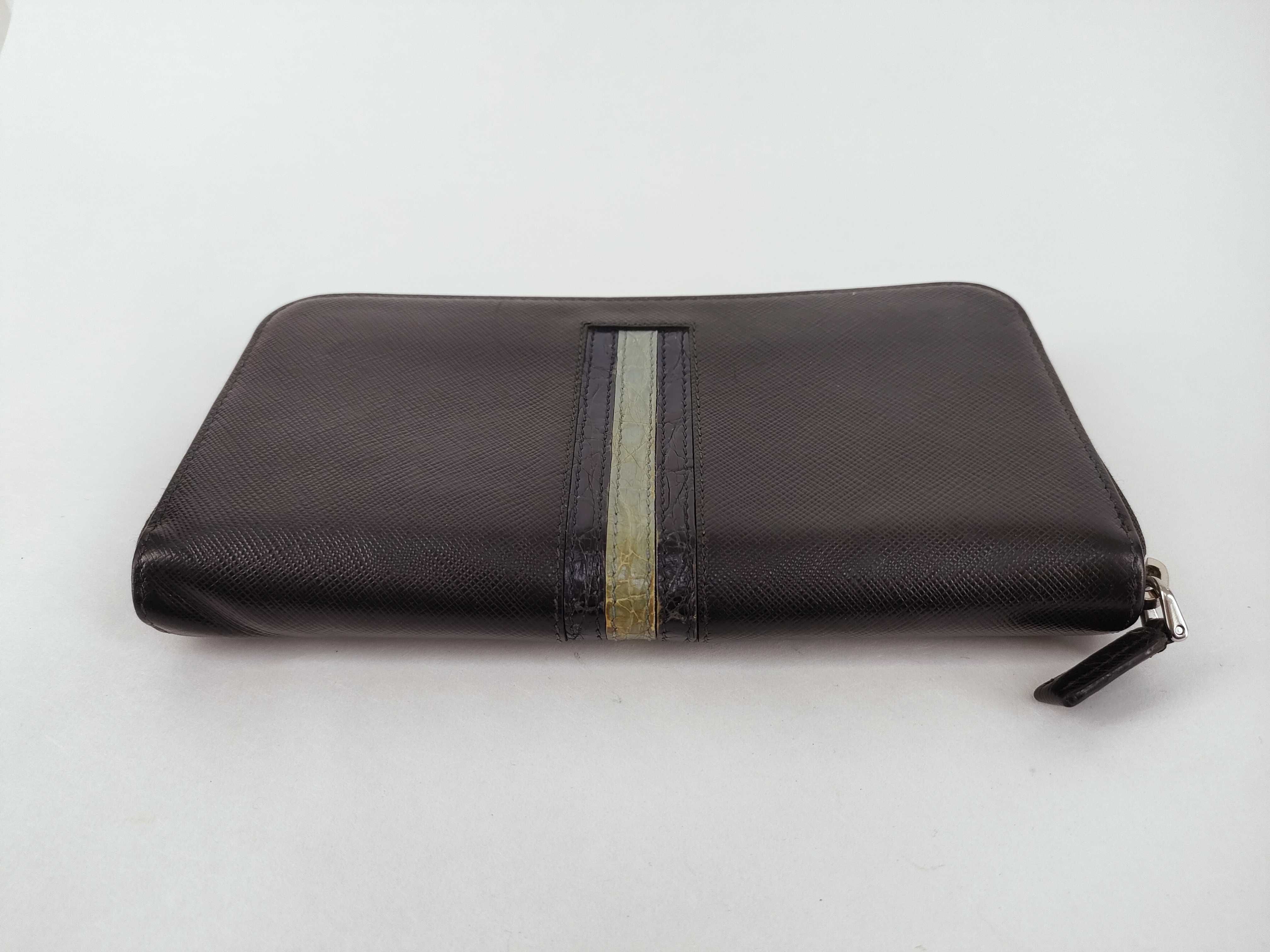 wallet — view 5