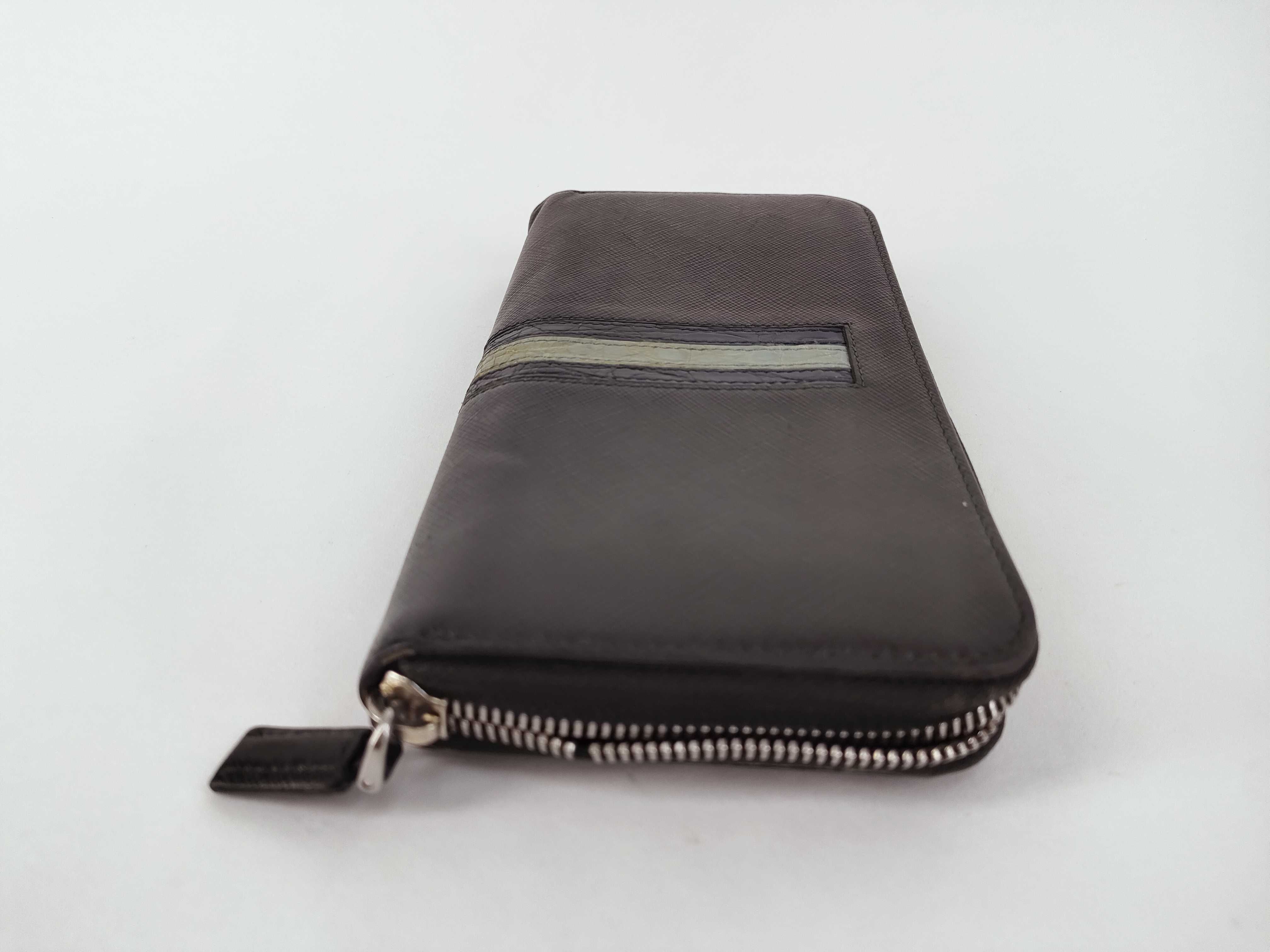 wallet — view 6