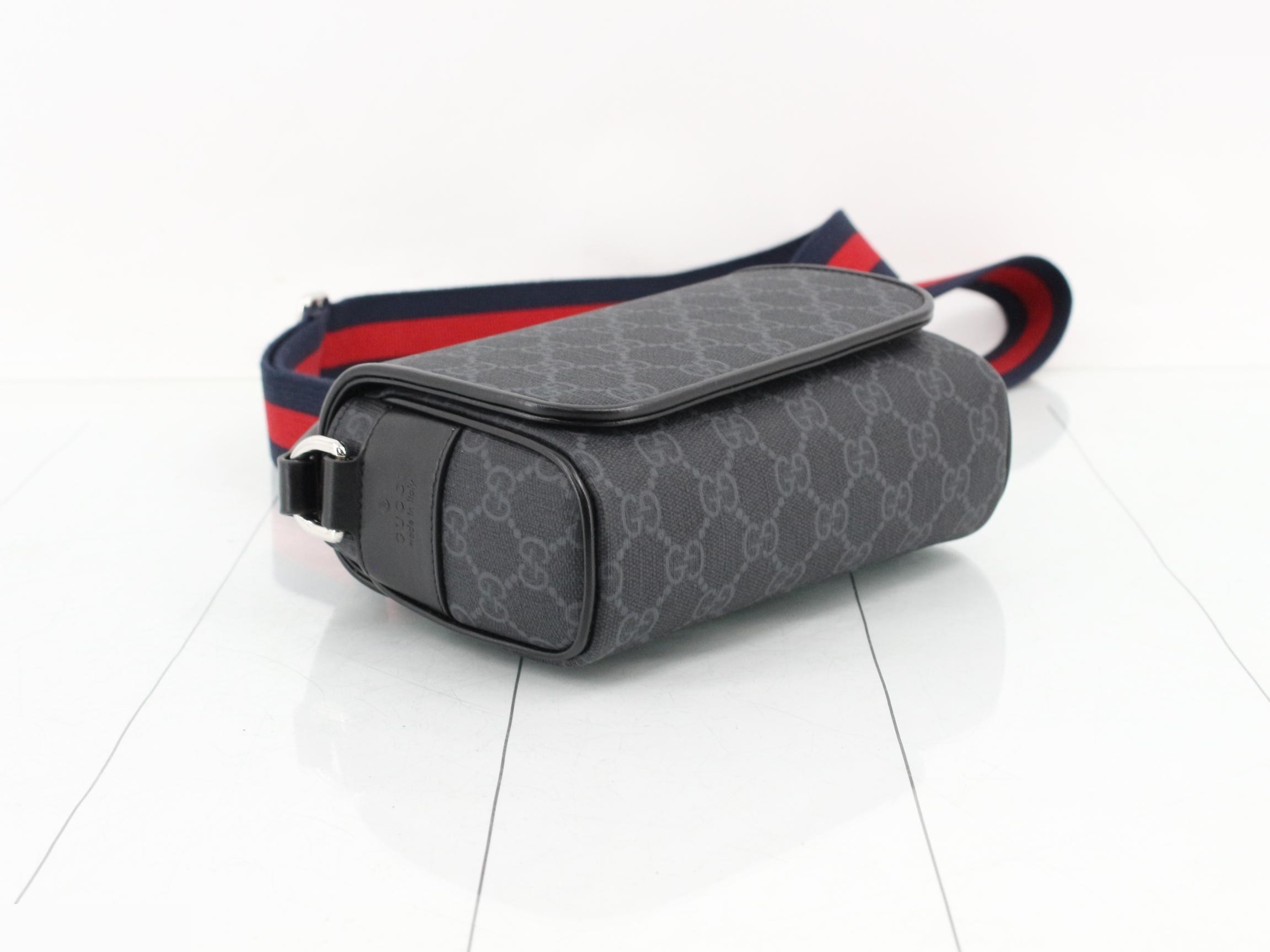 Unused GG Shoulder Bag with Sherry Strap — view 5