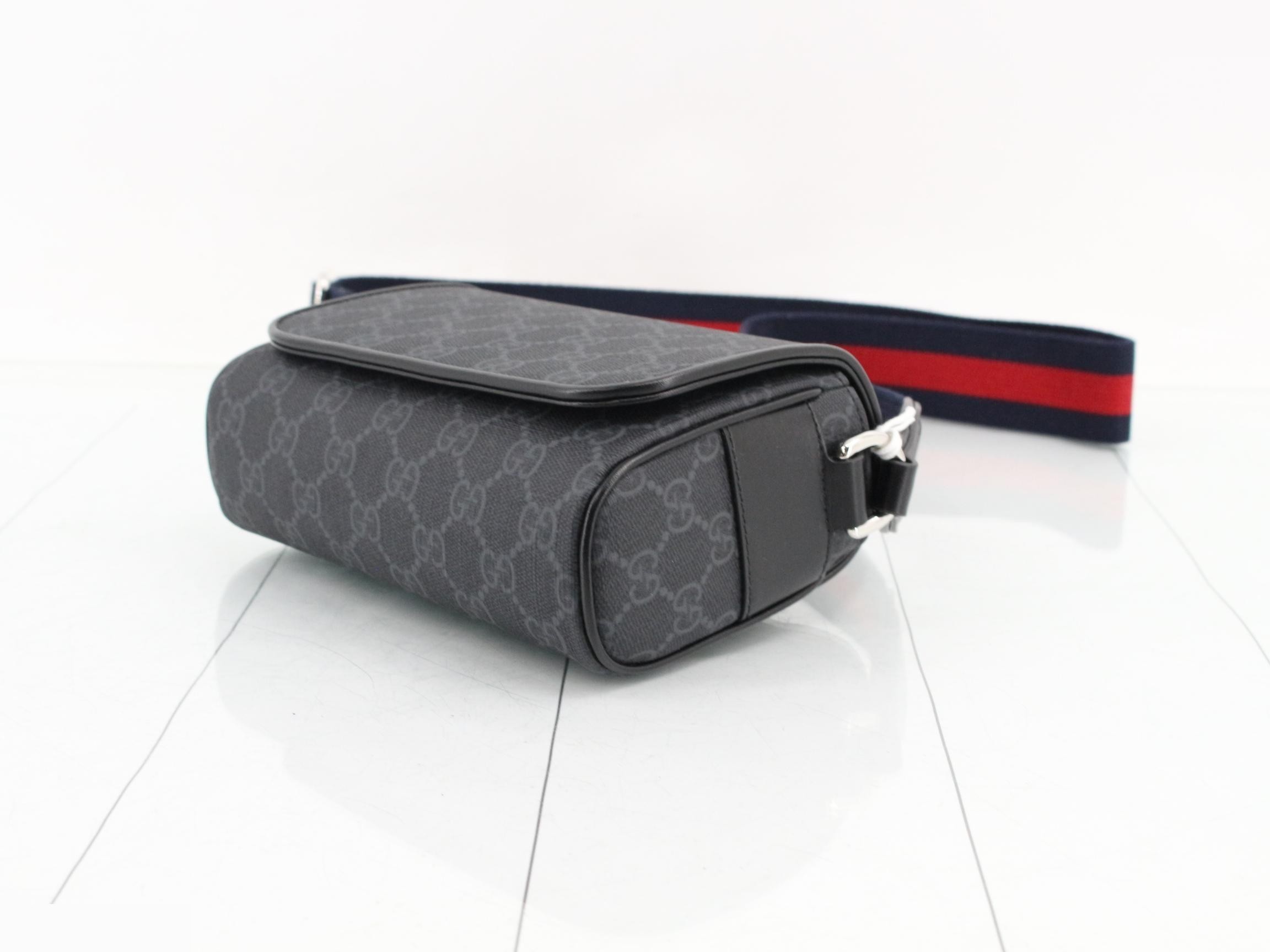 Unused GG Shoulder Bag with Sherry Strap — view 6