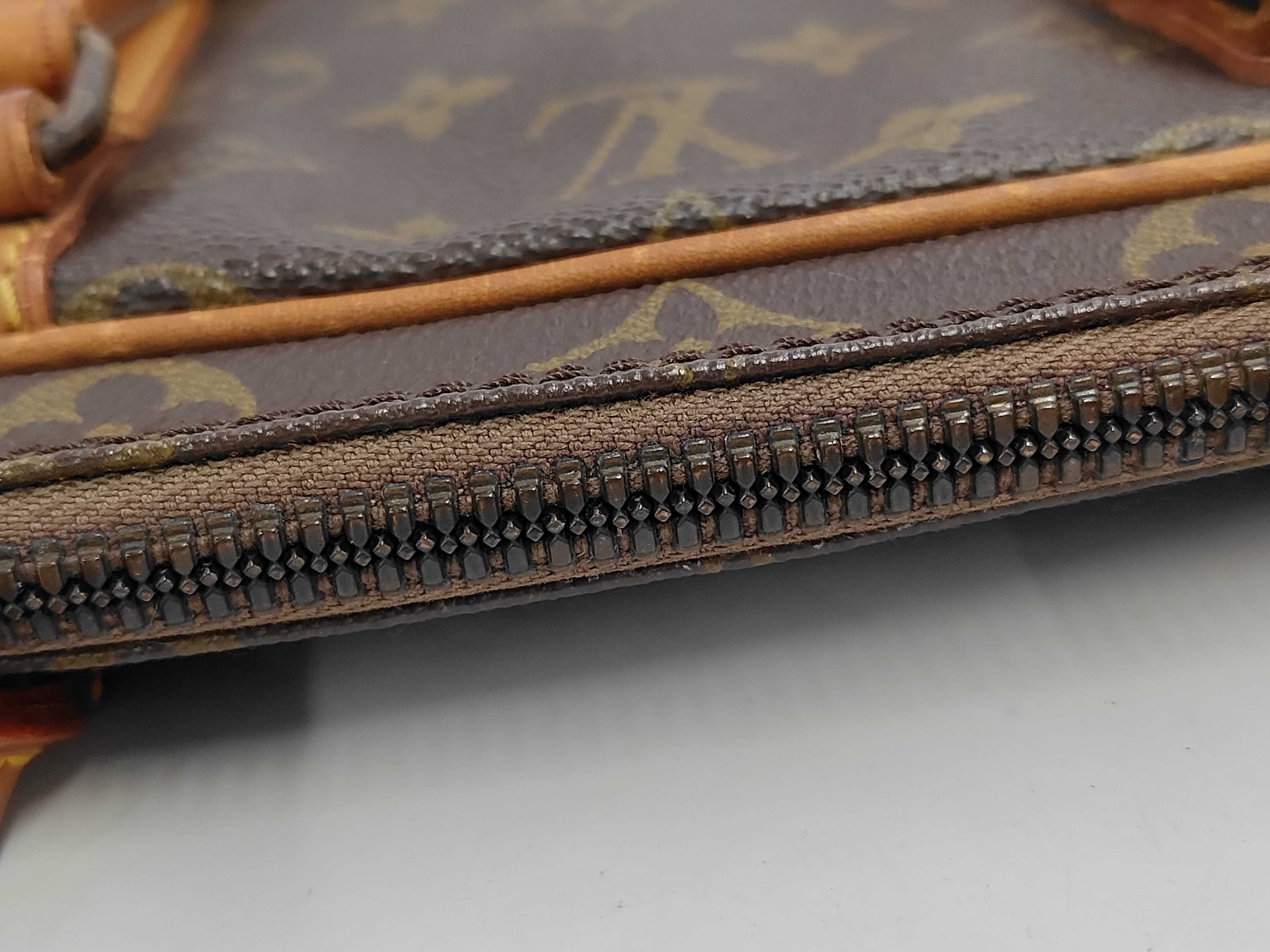 LV Monogram Portedocuments Voyage M533161 Business Bag — view 8