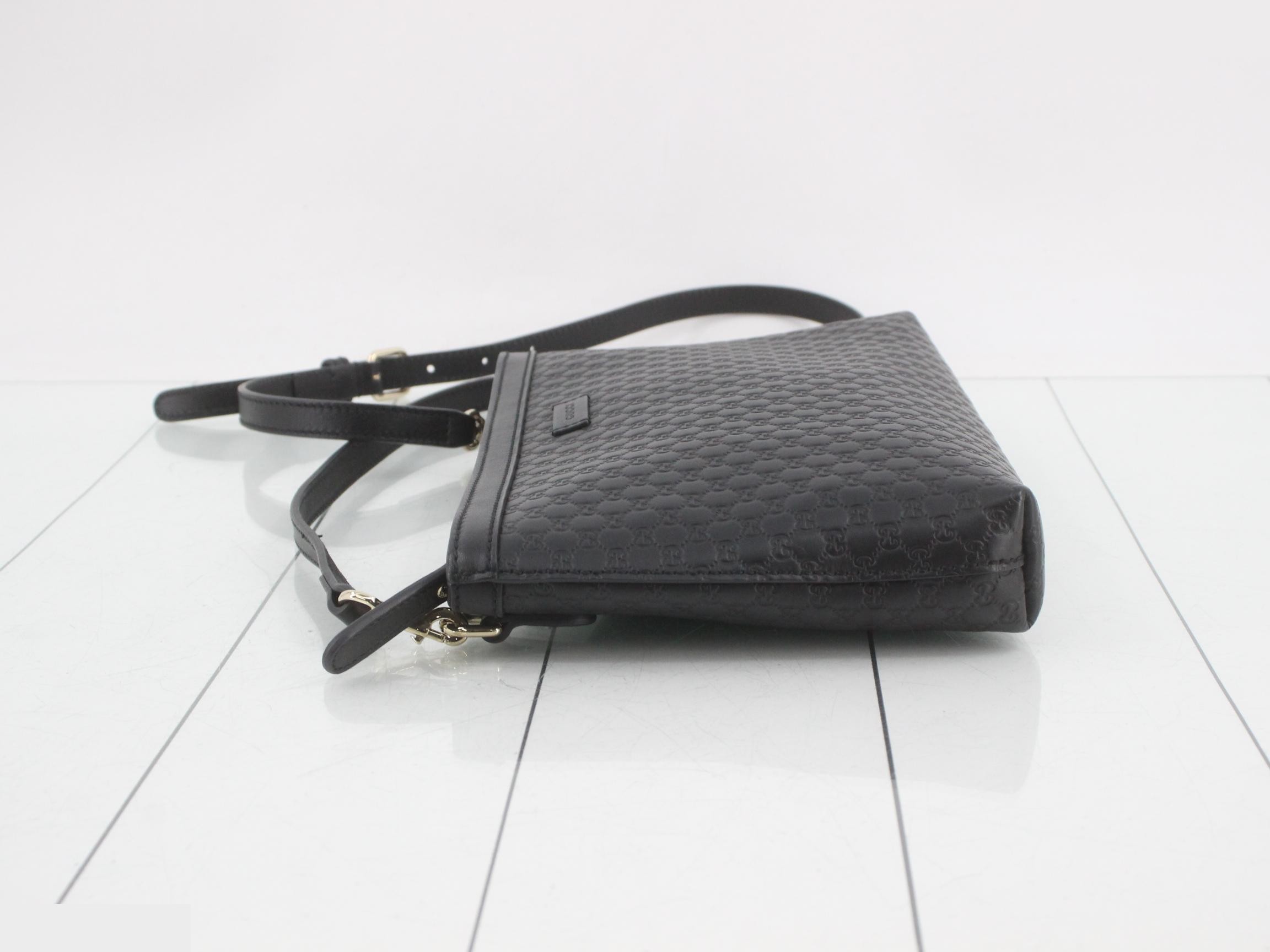 Microshima Shoulder Bag, Embossed, Black, with Dust Bag and Booklet, 28 x 18 x 5 cm — view 4