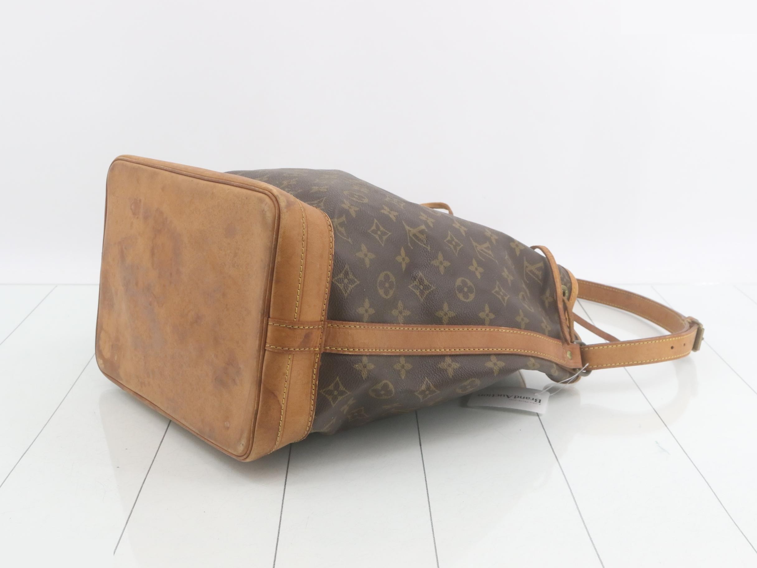 Noe Monogram Shoulder Bag — view 6