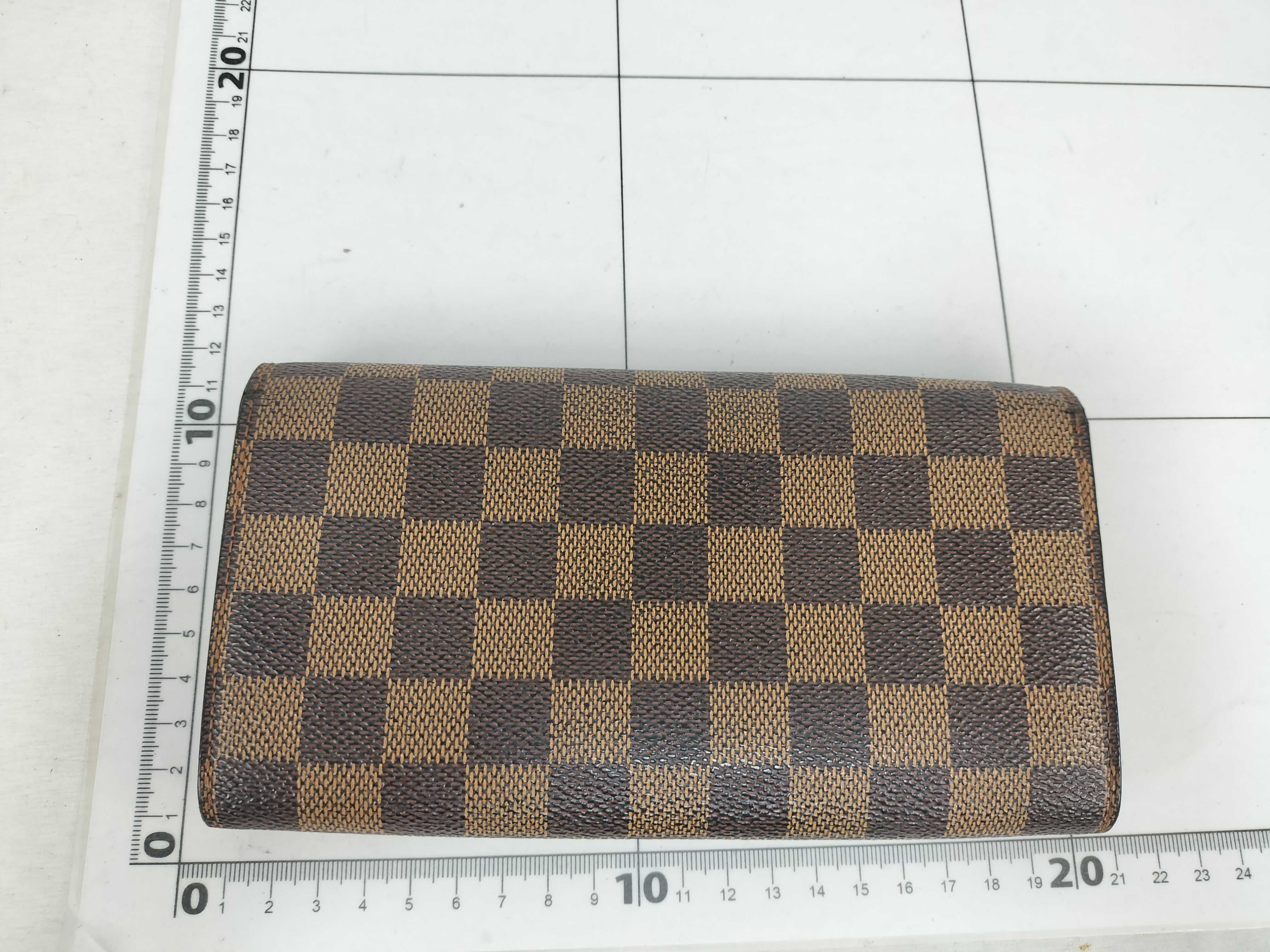 Damier LOUIS VUITTON Damier Long Wallet — view 2