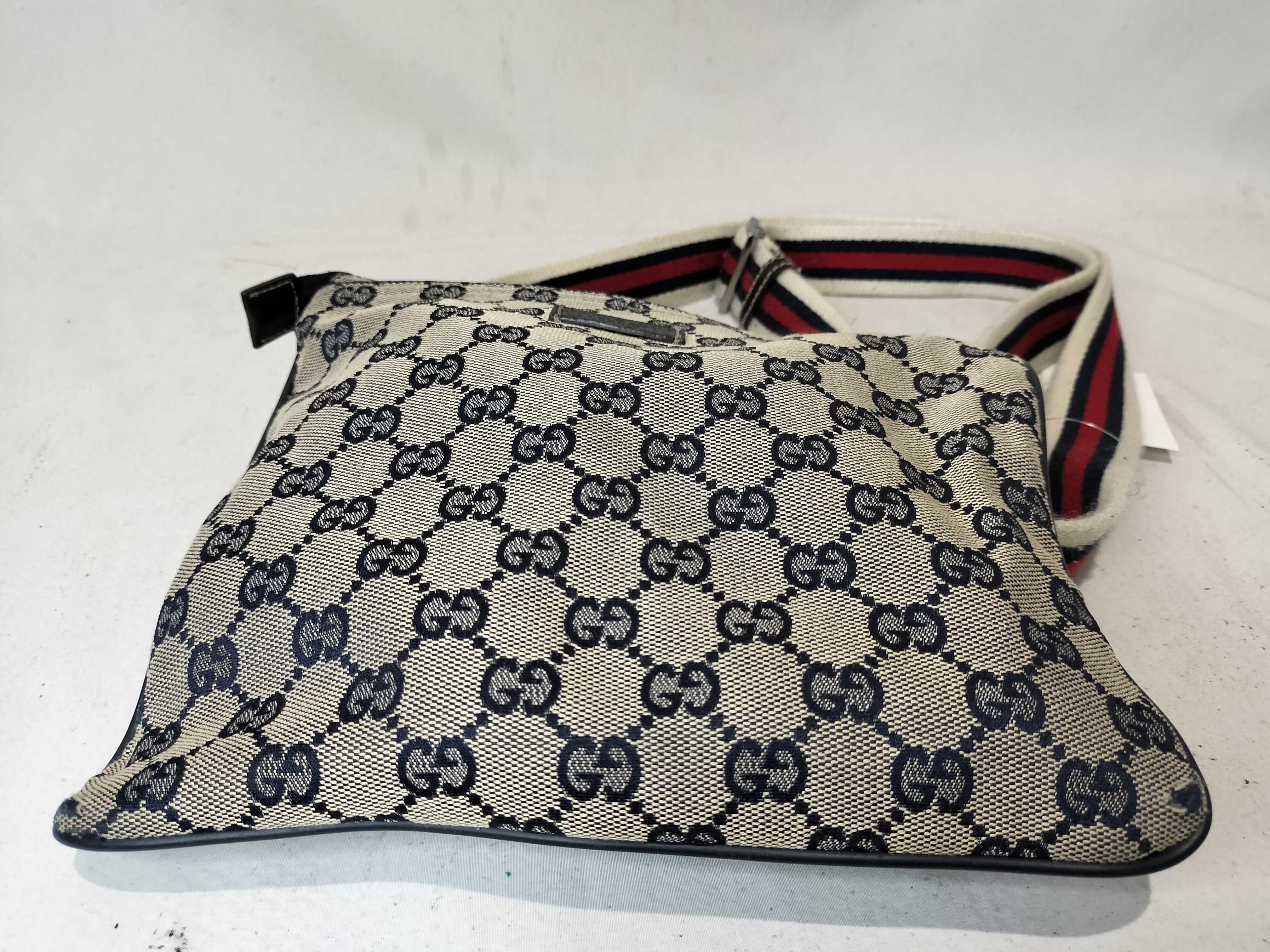 GG Canvas 146309 001013 Shoulder Bag — view 8