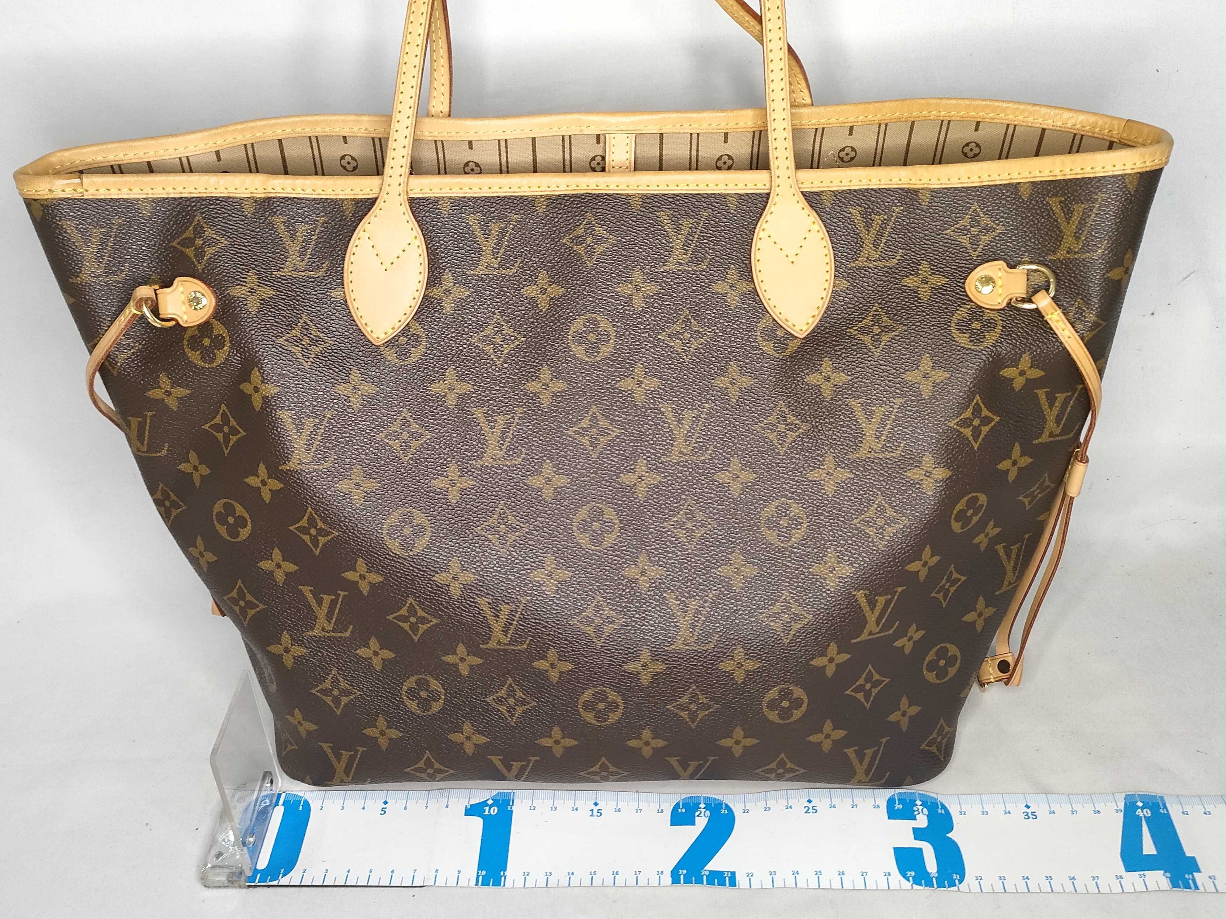 Monogram Neverfull MM Tote Bag — view 2