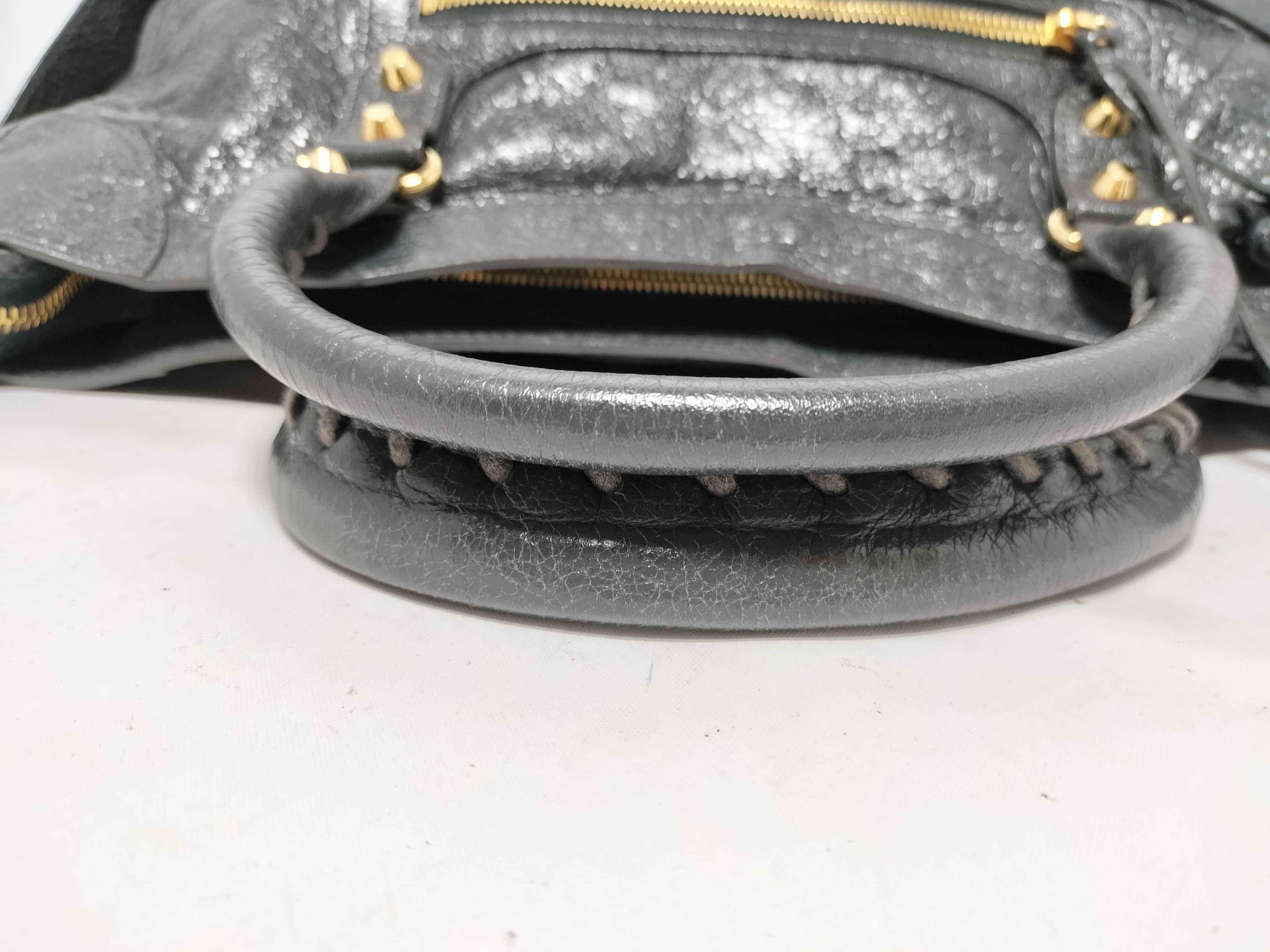 PH - Classic City Crinkled Gray Leather Two-Way Shoulder Bag (Handbag) — view 4