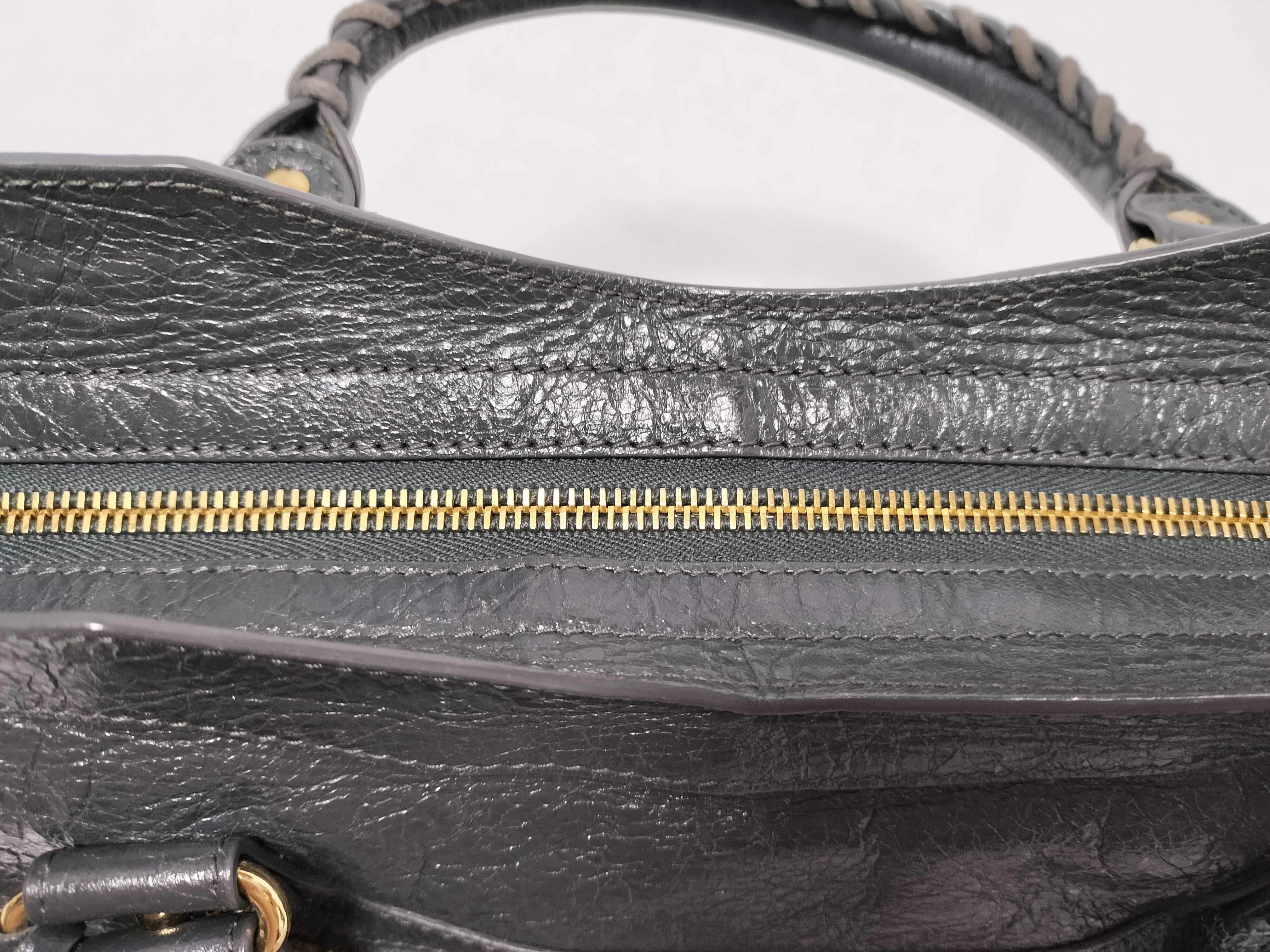 PH - Classic City Crinkled Gray Leather Two-Way Shoulder Bag (Handbag) — view 8