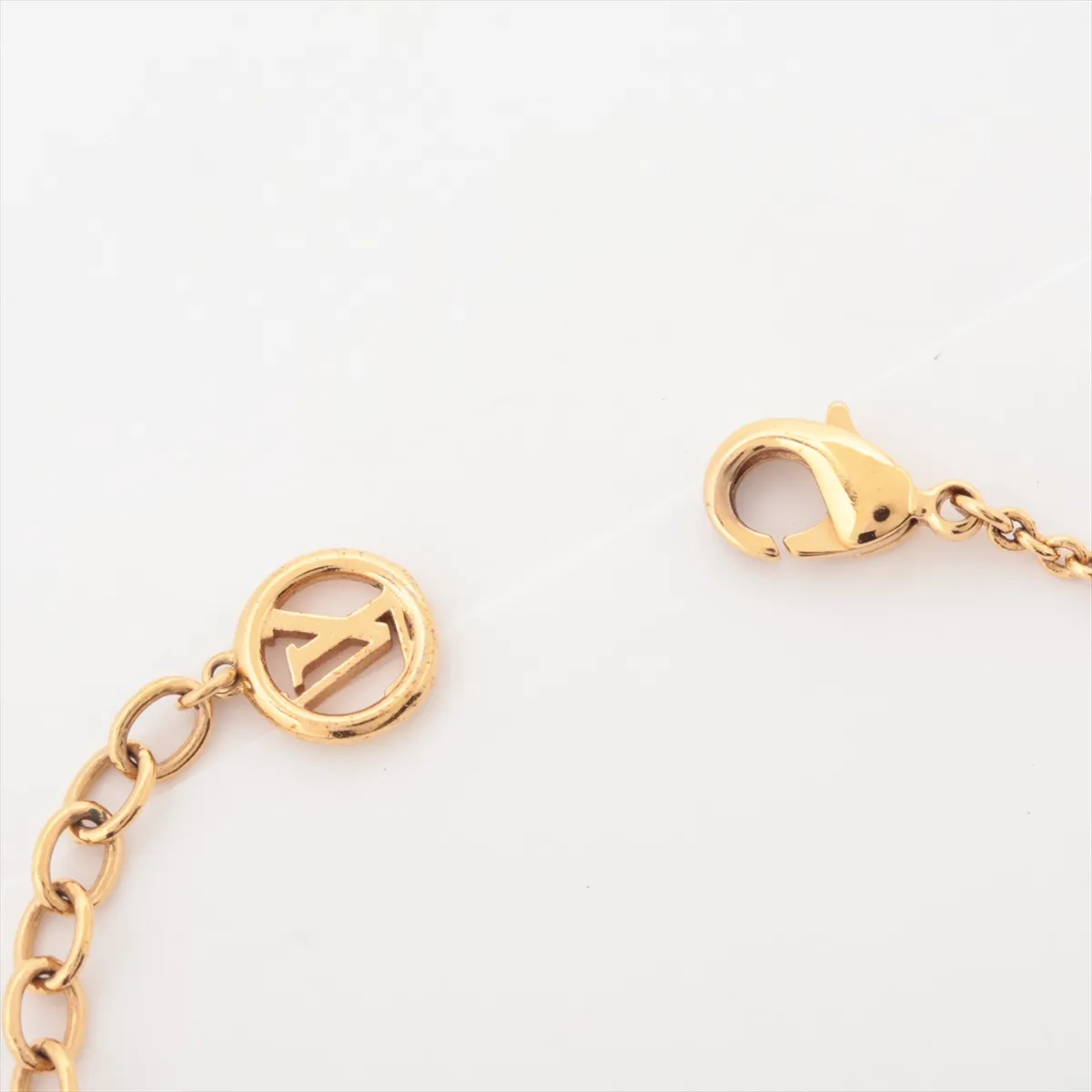 M1450A Bracelet LV Iconic Louisa OB1295 Bracelet GP x Faux Pearl Gold - Dents, — view 4