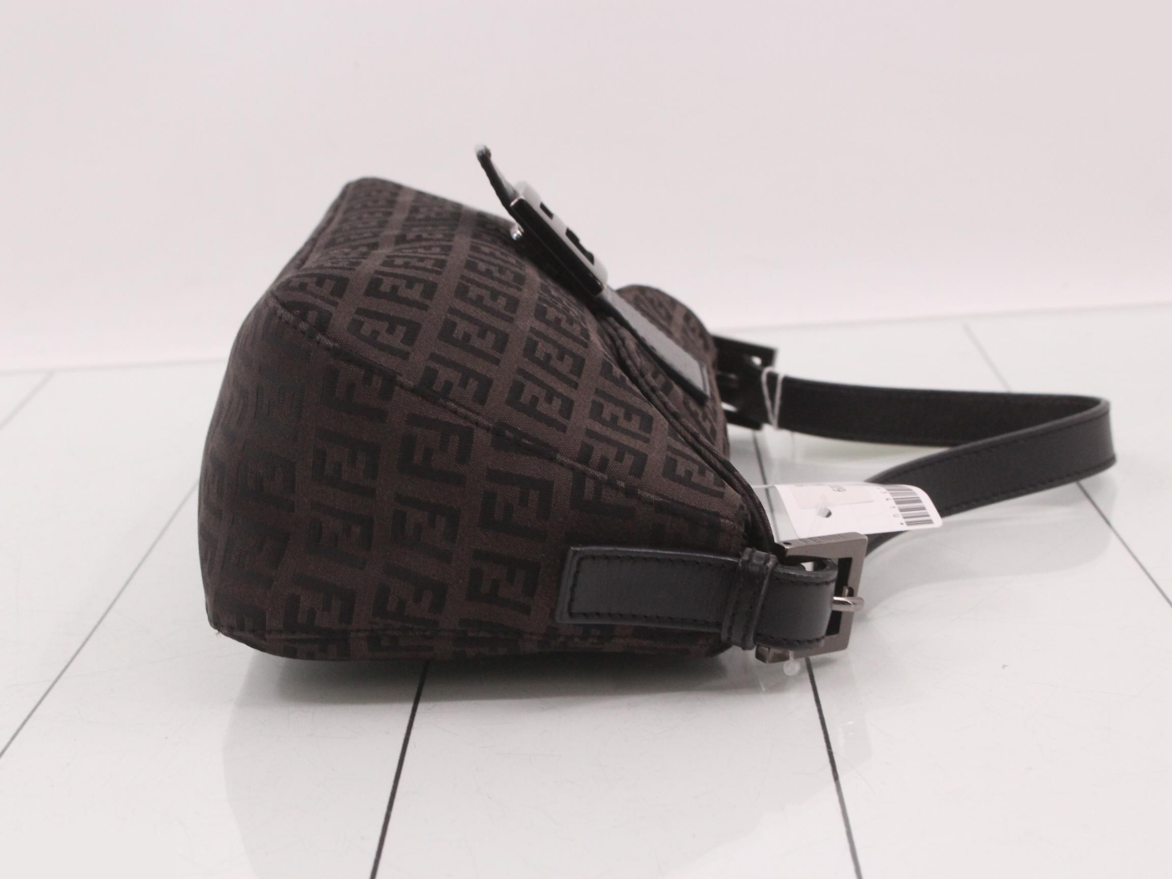 handbag — view 3